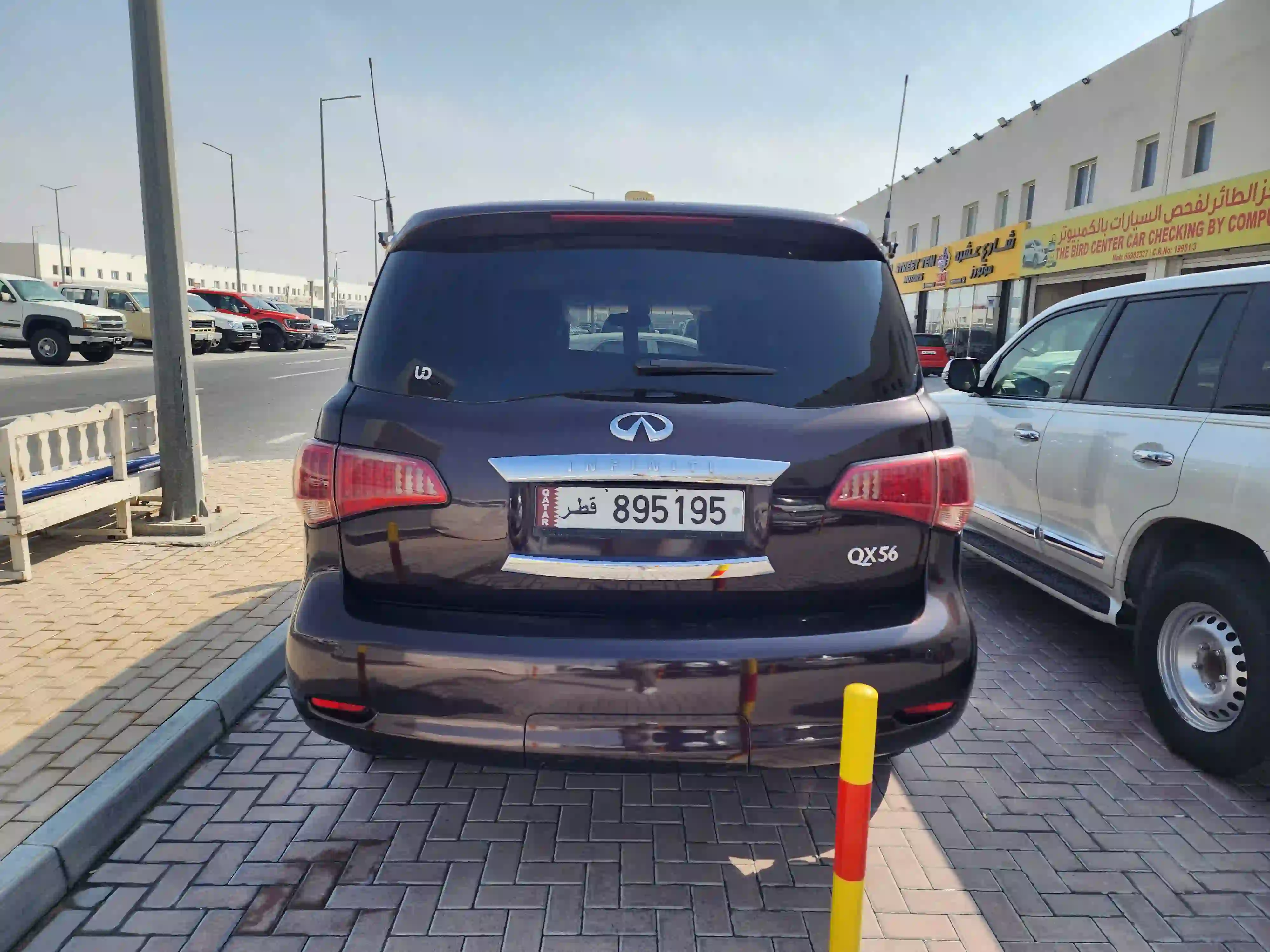Infiniti QX56 2013 - Image 2