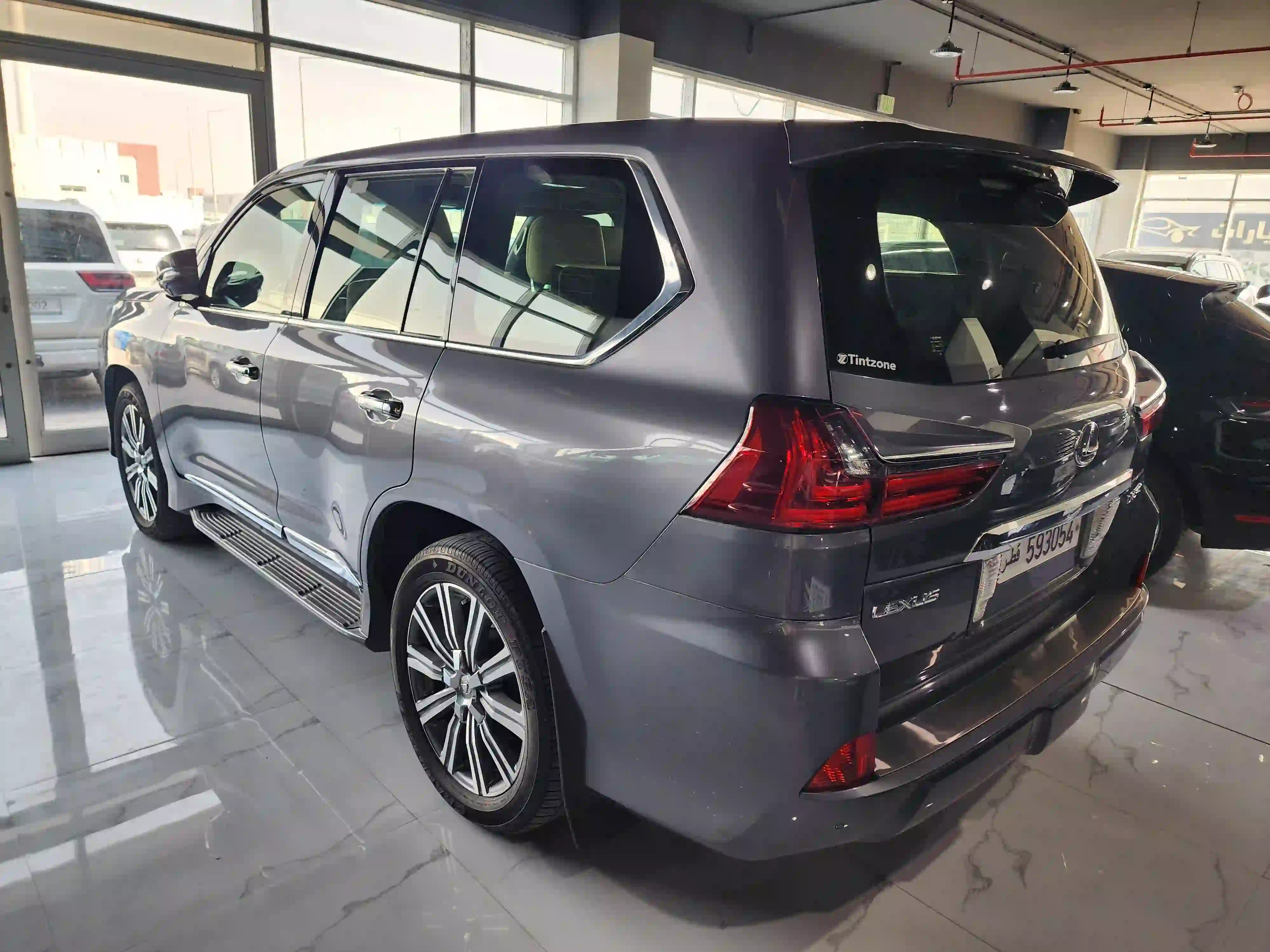 Lexus LX 570 2017 - Image 4