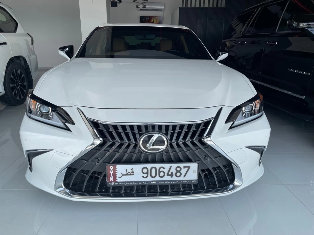 Lexus ES 350 2023