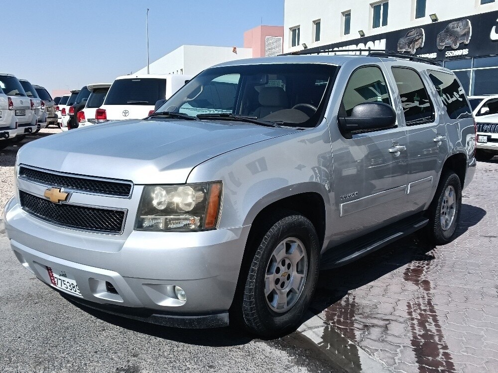 Chevrolet Tahoe 2012 - Image 2