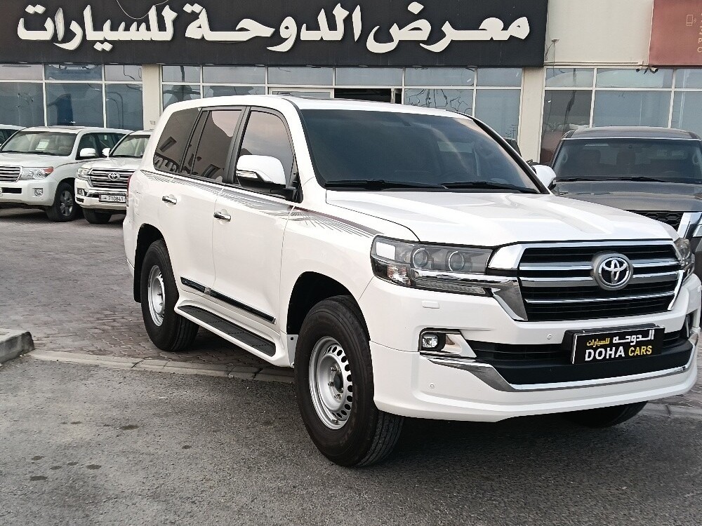 Toyota Land Cruiser GXR Grand Touring 2019 - Image 3