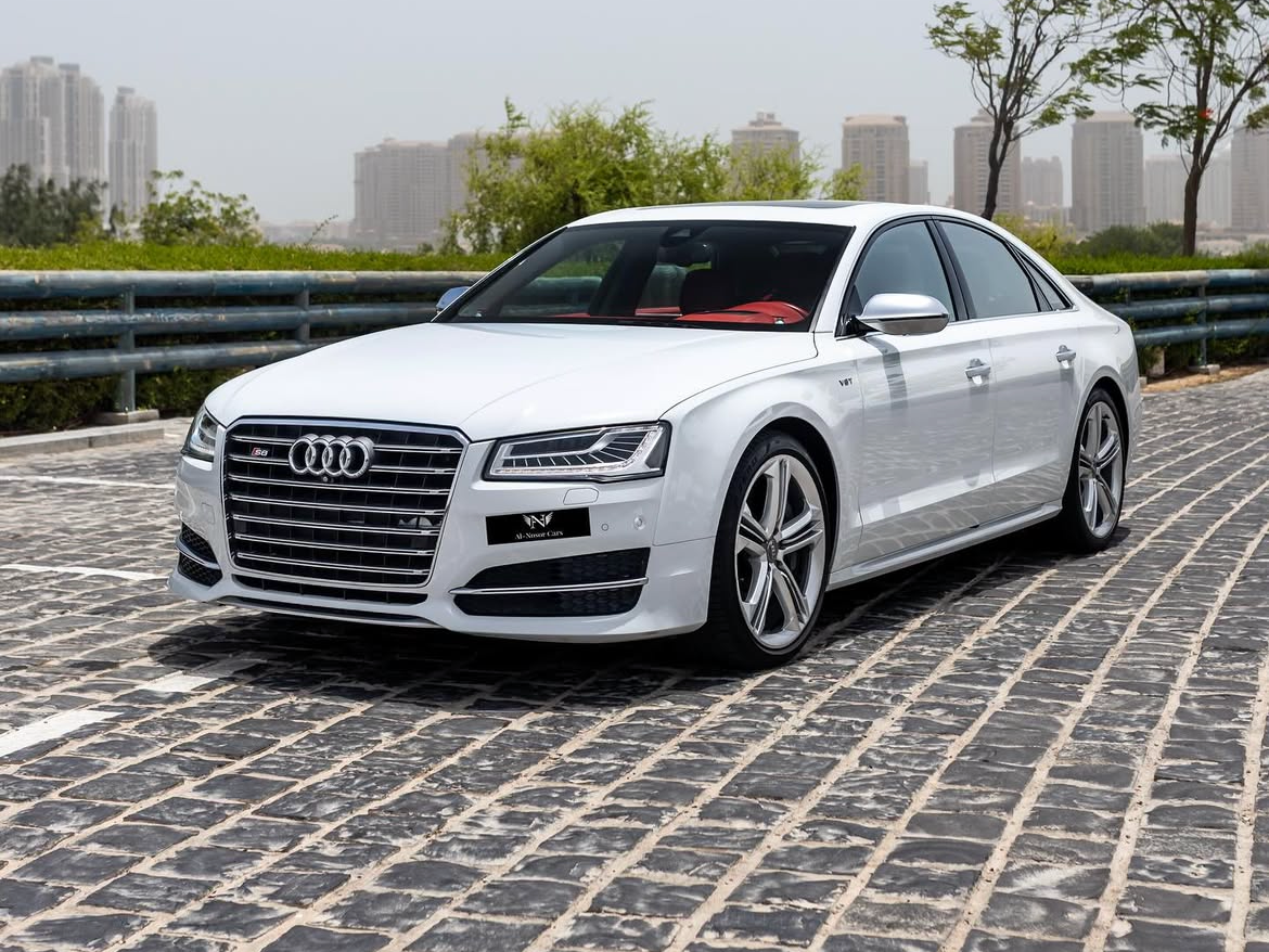 Audi s8 - Image 1