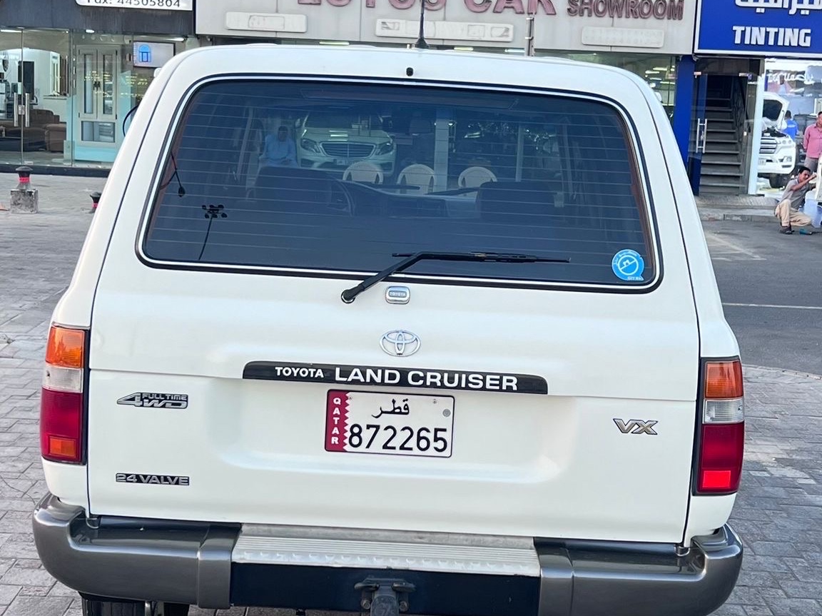 Toyota Land Cruiser VX 1997 - Image 4