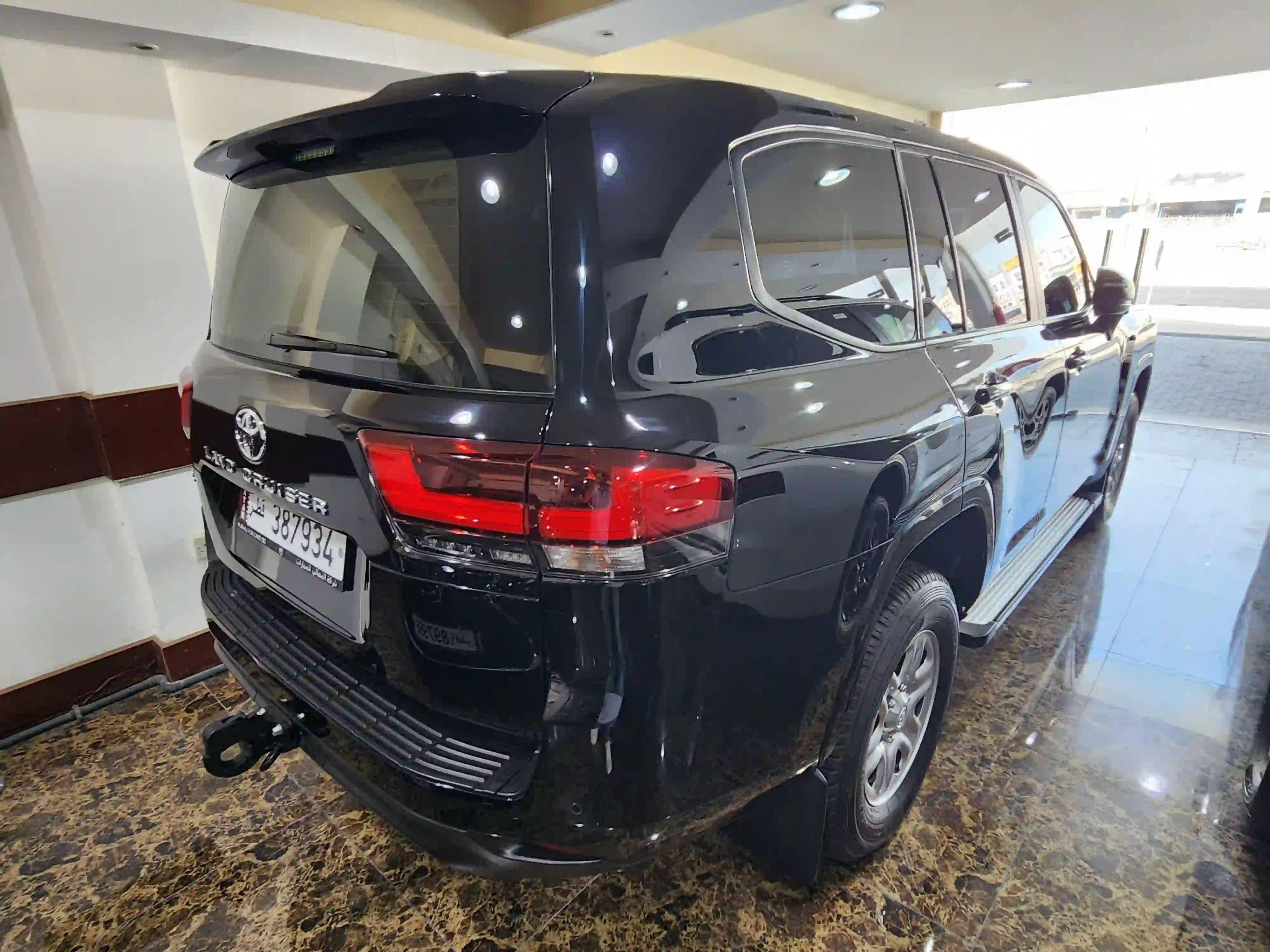 Toyota Land Cruiser GX 2024 - Image 2