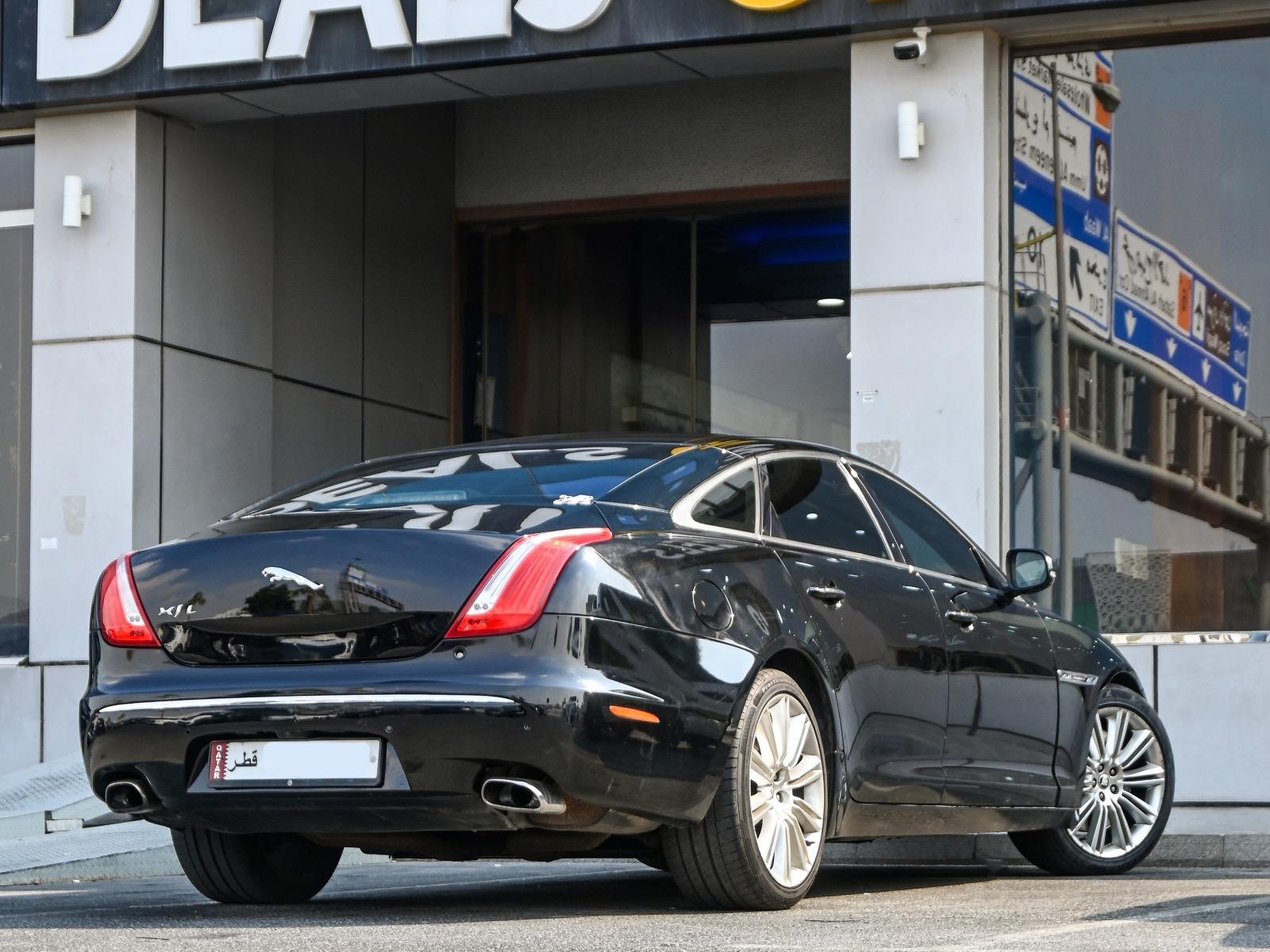 Jaguar XJL 2010 - Image 3