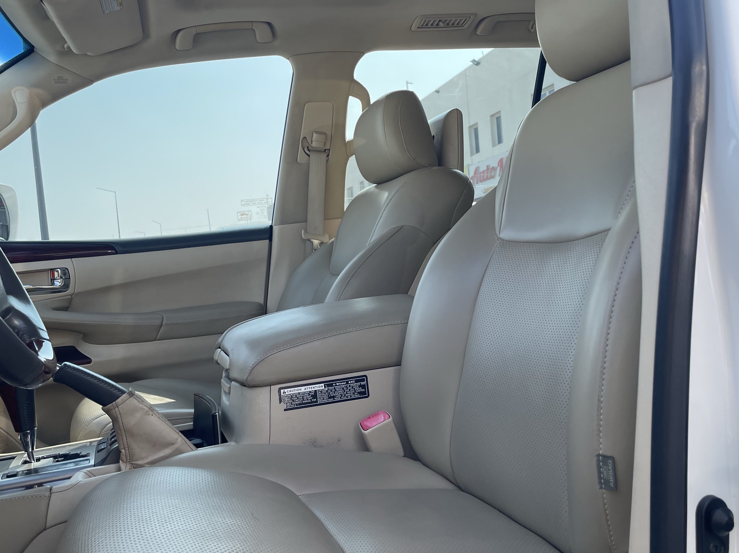 Lexus LX 570 2012 - Image 3