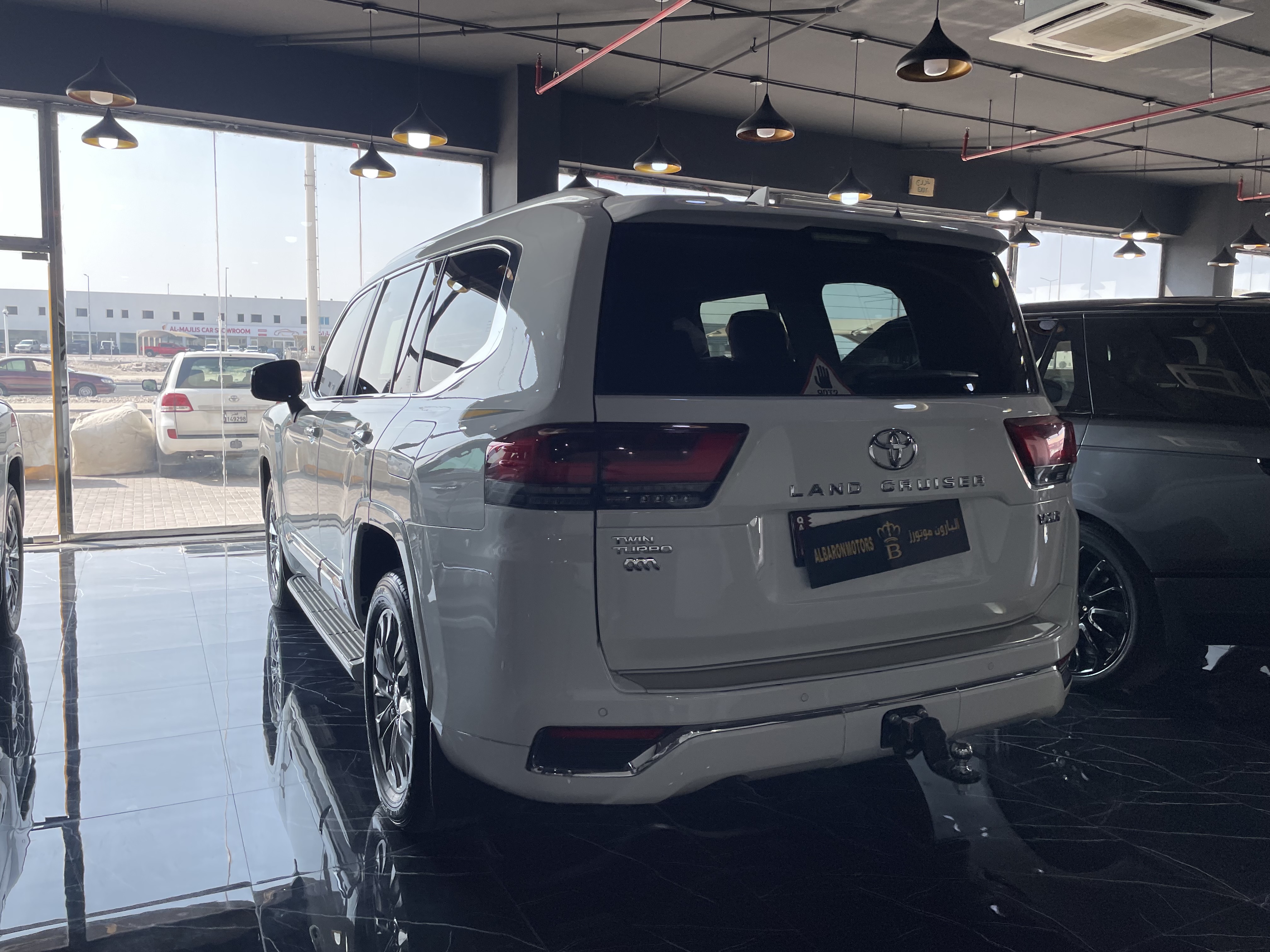 Toyota Land Cruiser VX.R 2024 - Image 2