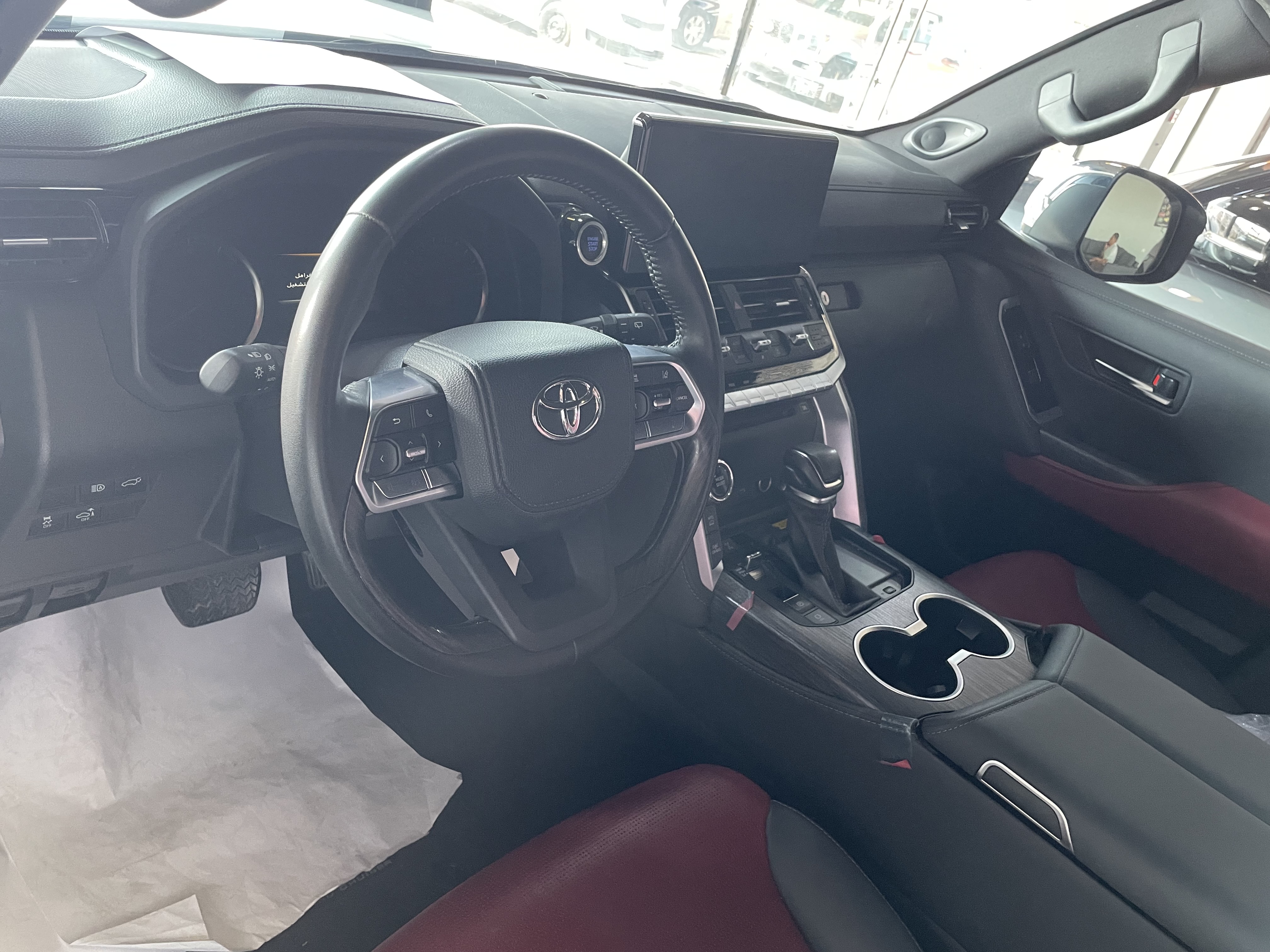 Toyota Land Cruiser VX.R 2024 - Image 4
