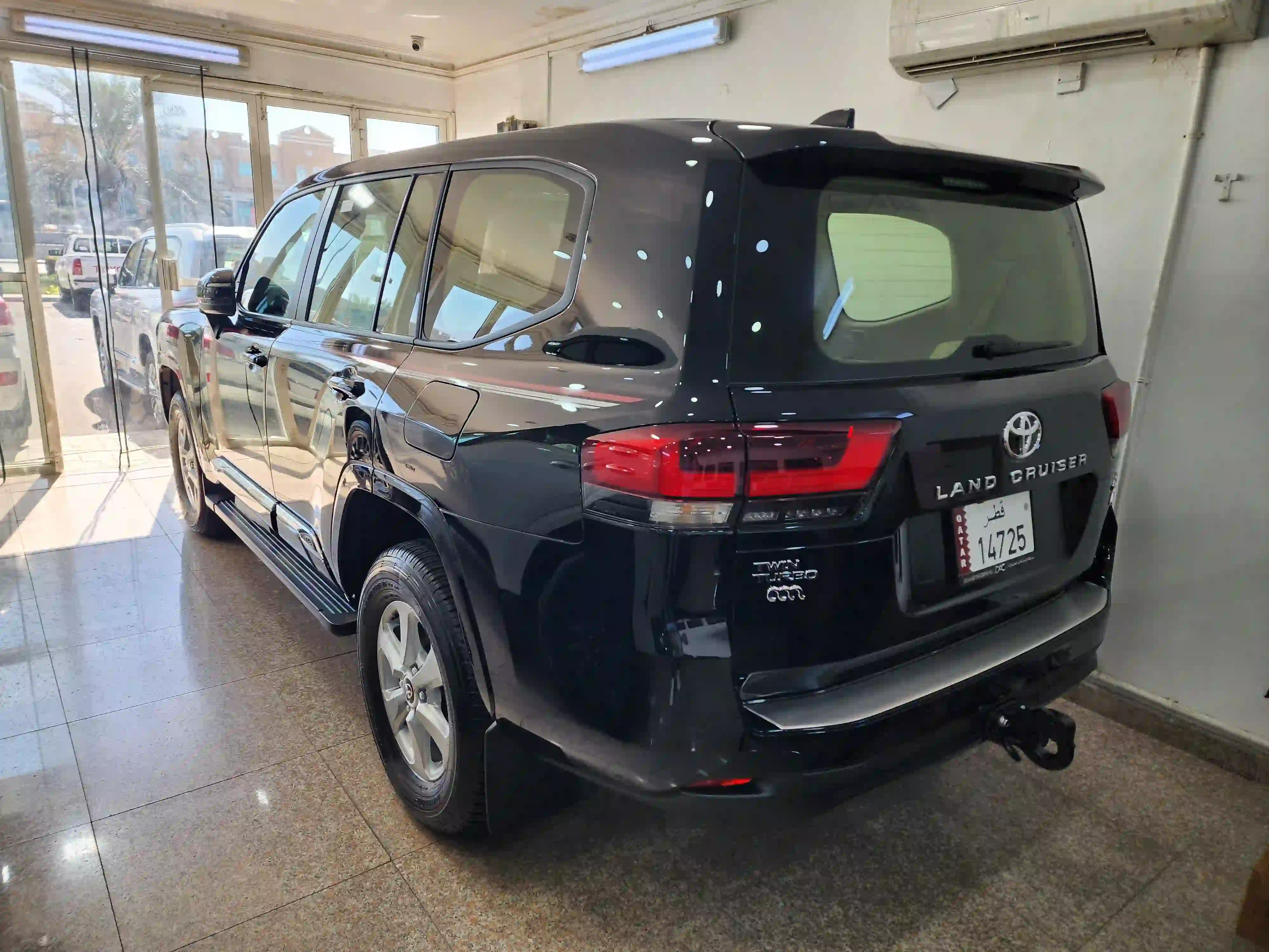 Toyota Land Cruiser GX.R 2026 - Image 2