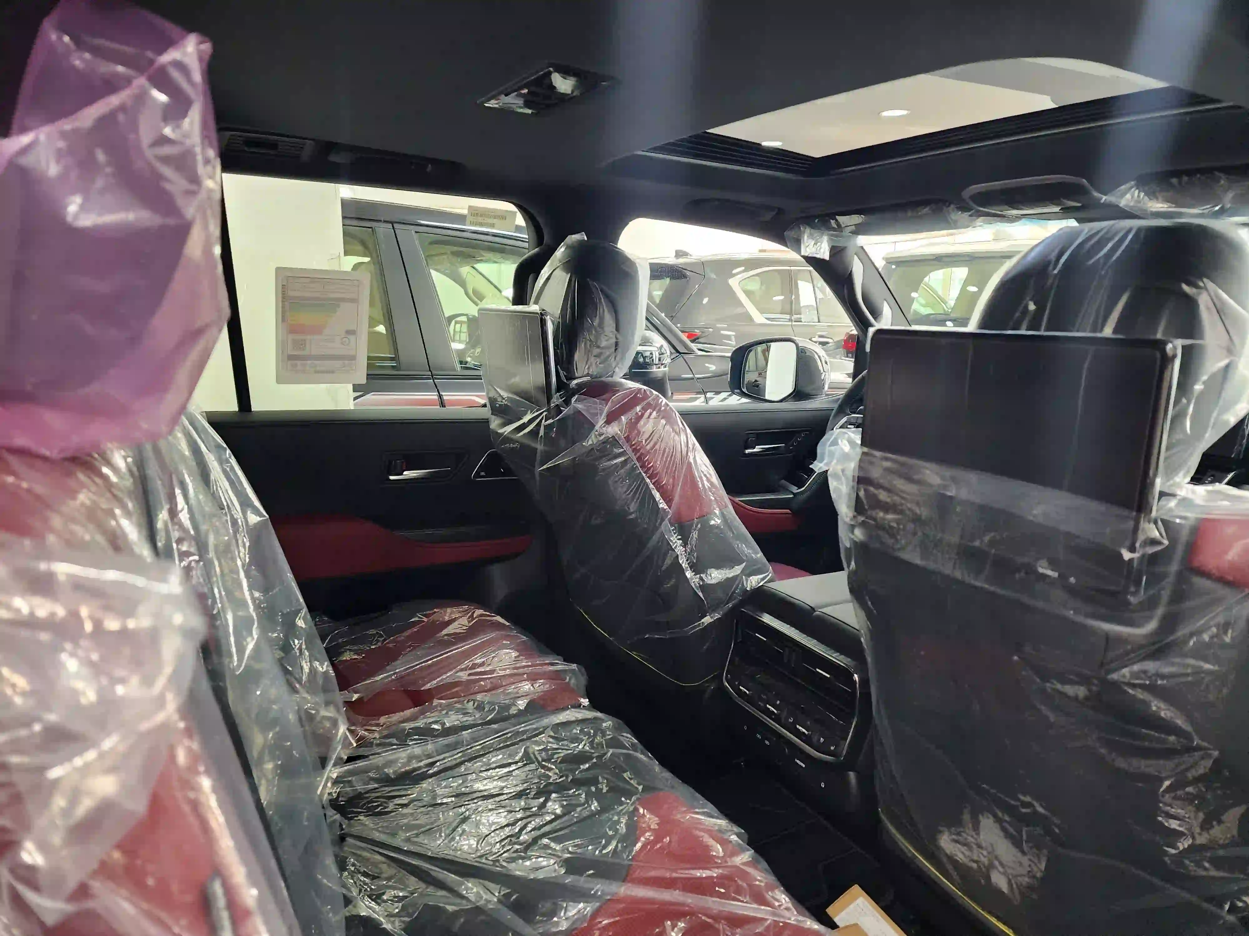 Toyota Land Cruiser VX.R 2025 - Image 3
