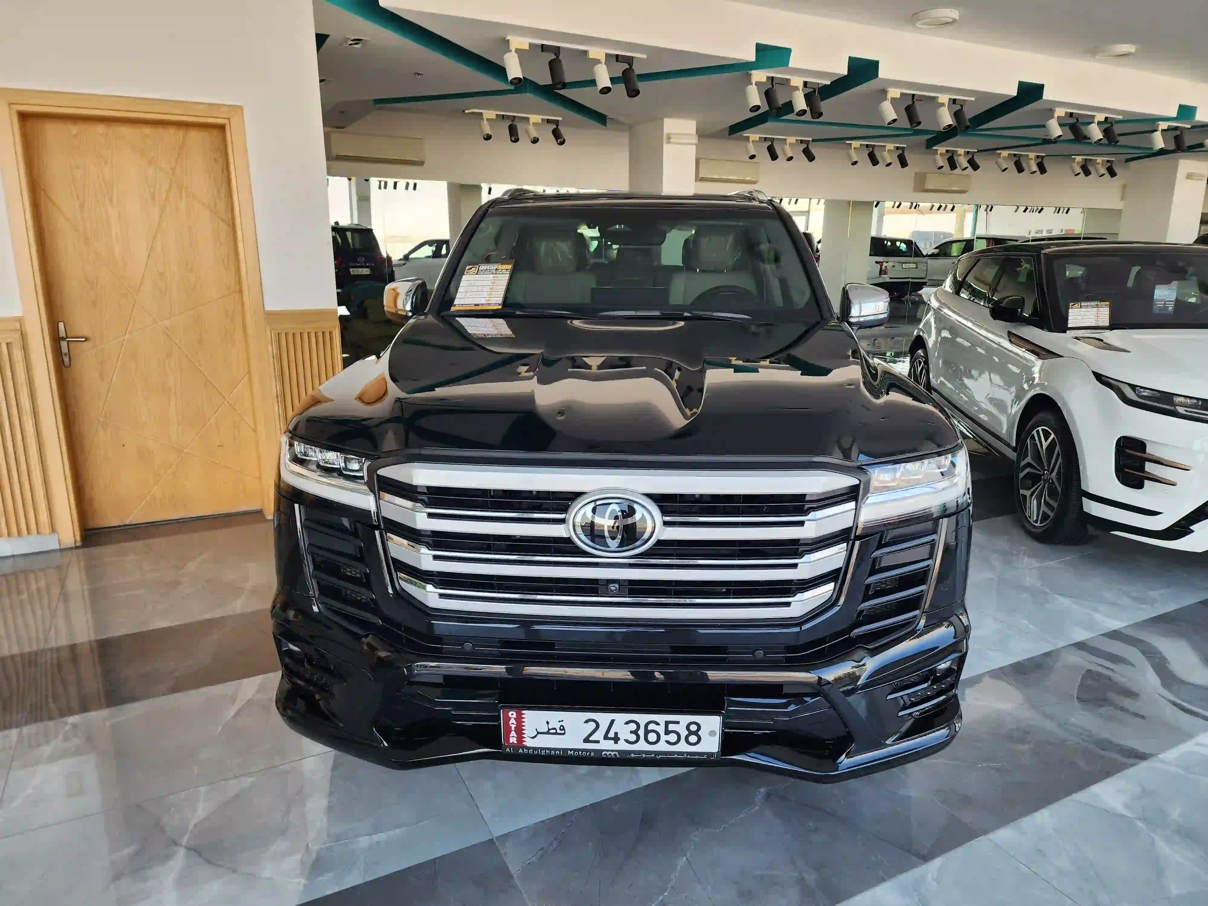 Toyota Land Cruiser VX.R 2025 - Image 2