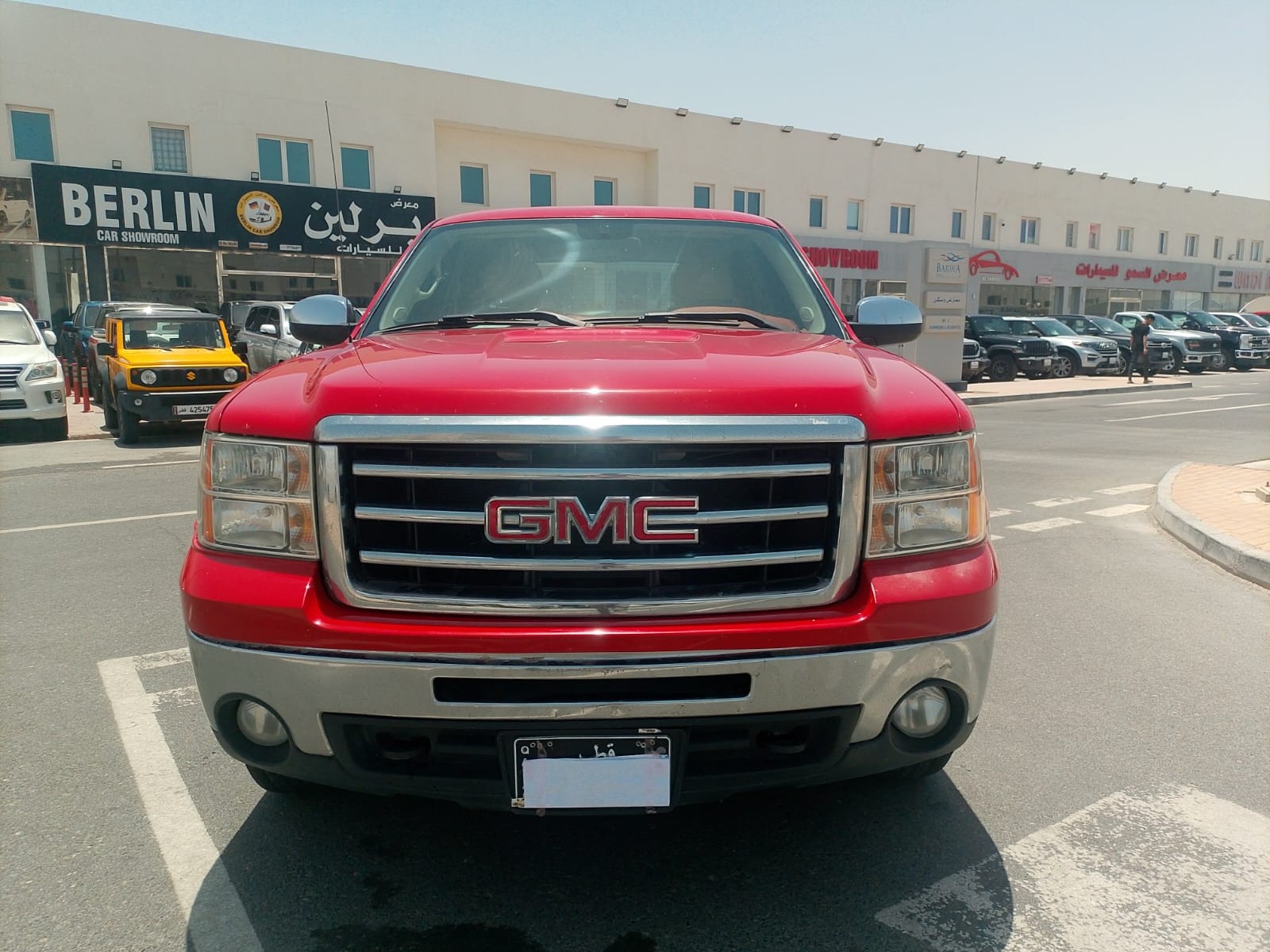 GMC Sierra 2012 - Image 2