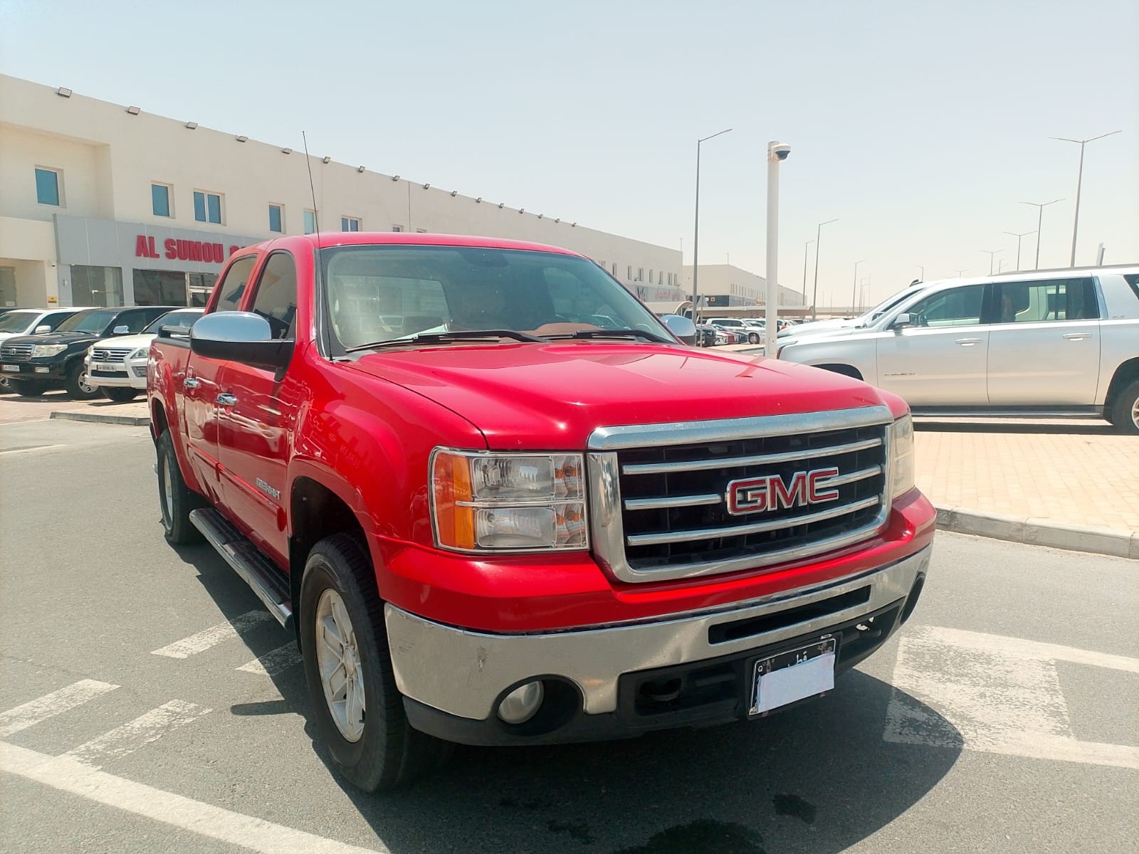 GMC Sierra 2012 - Image 3