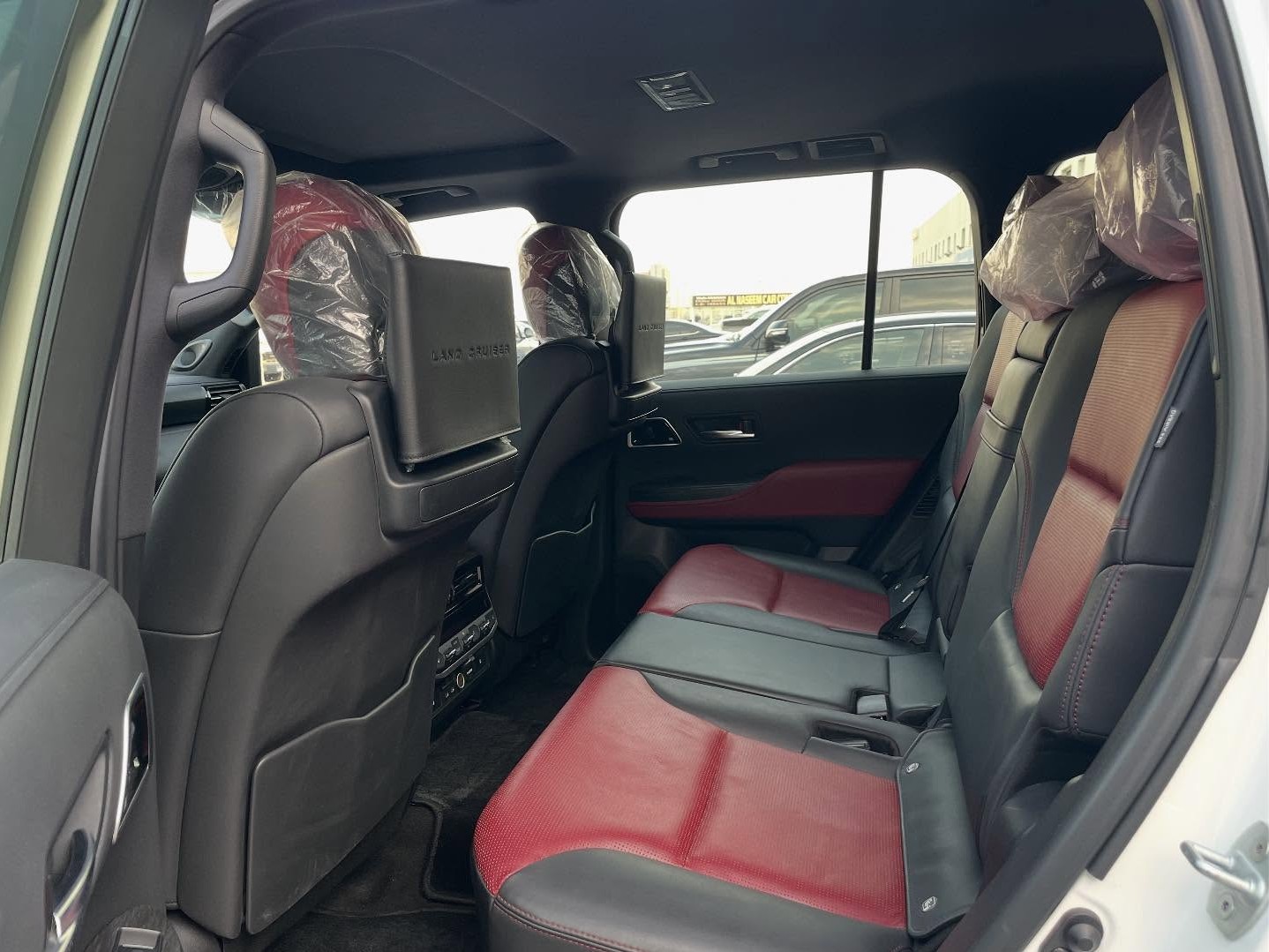 Toyota Land Cruiser G/R 2023 - Image 3
