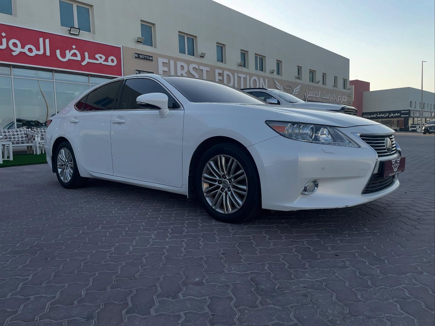 Lexus ES 350 2013 - Image 2
