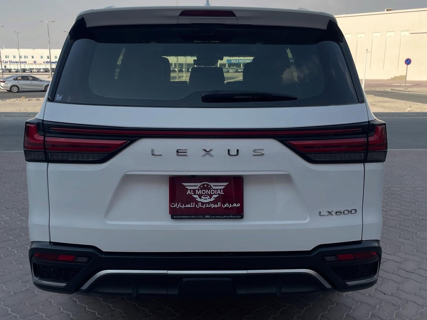 Lexus LX 600 2022 - Image 4