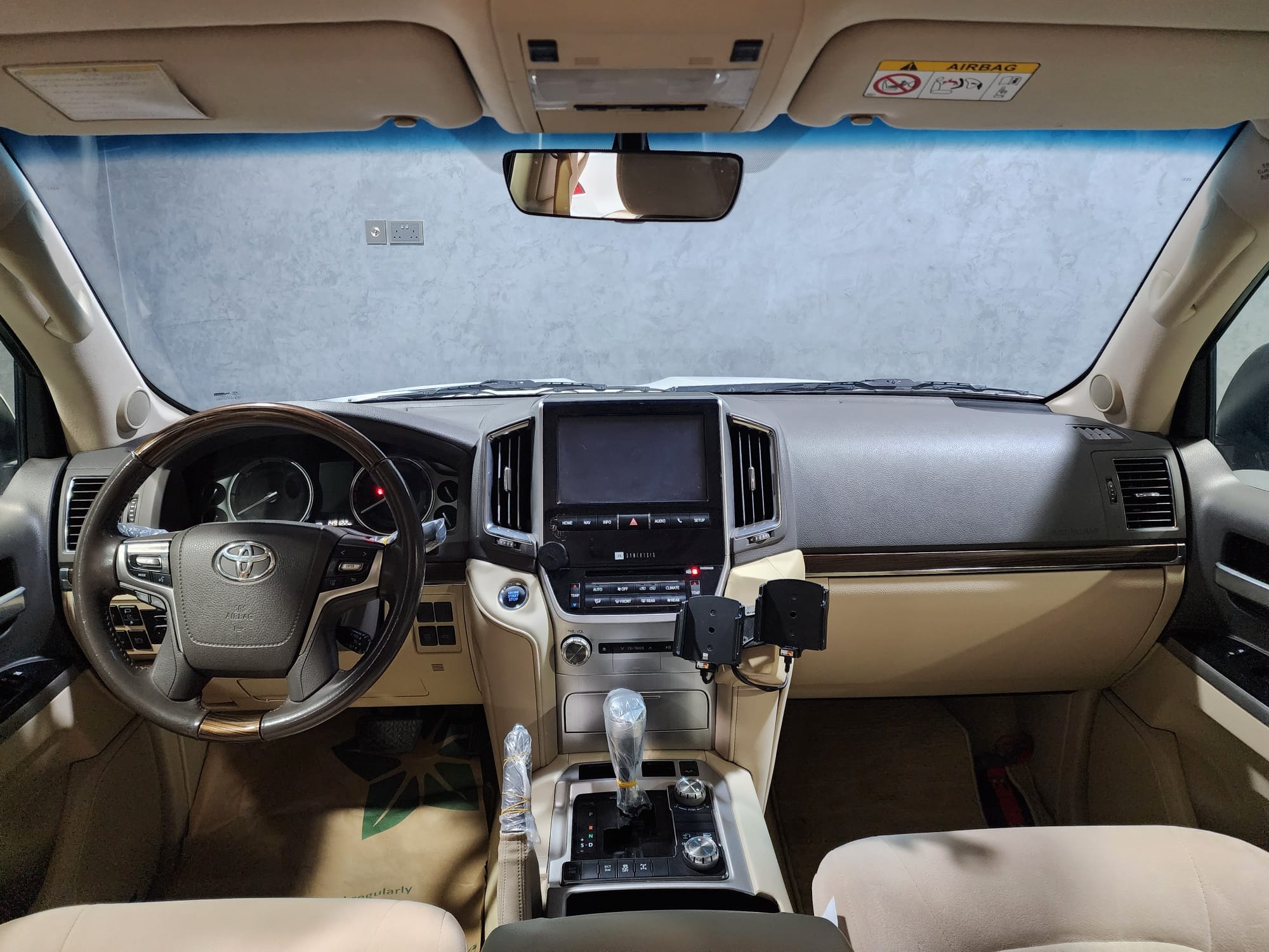 Toyota Land Cruiser VX.R 2020 - Image 4