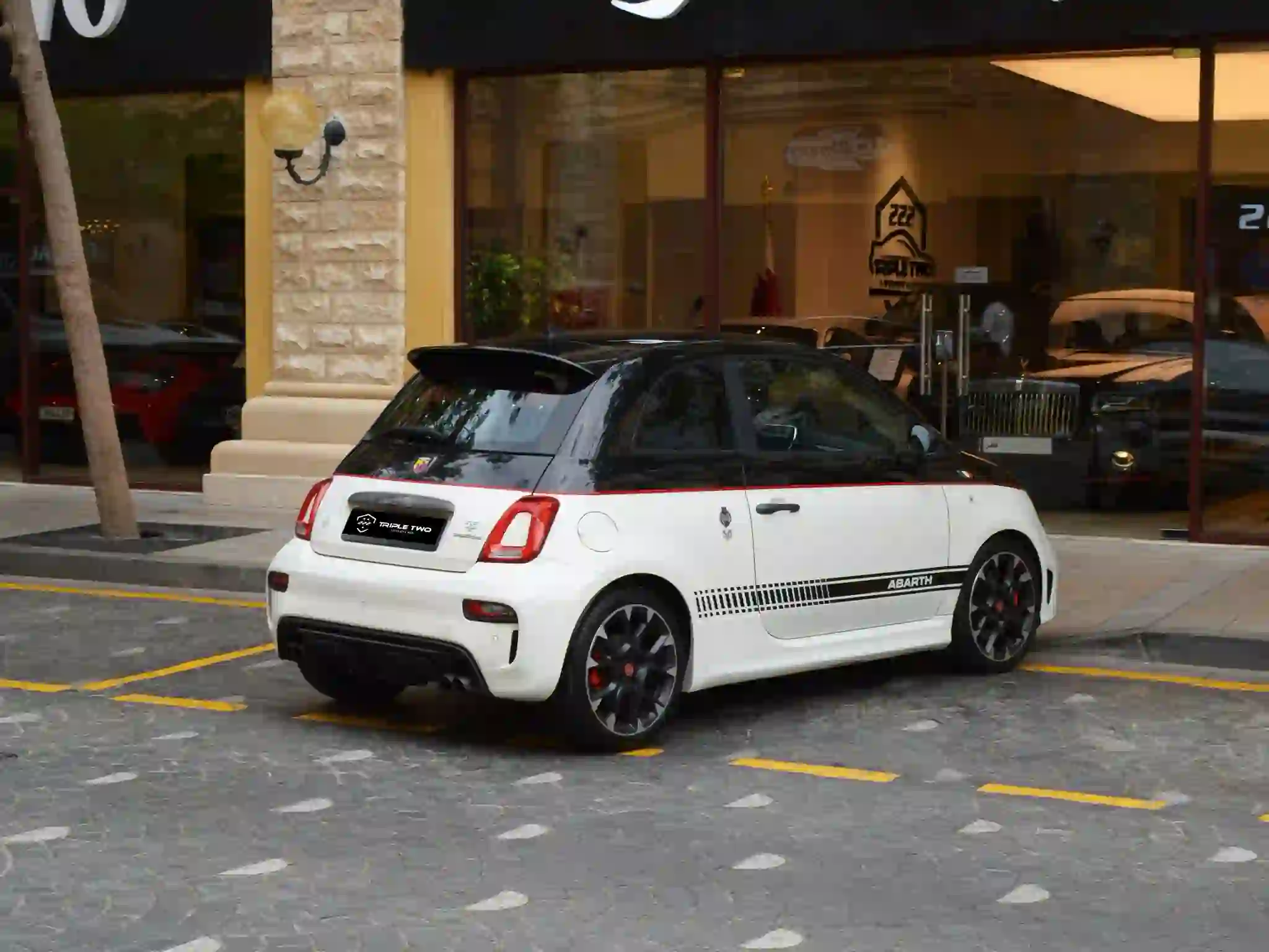 Fiat 595 Abarth 2020 - Image 2
