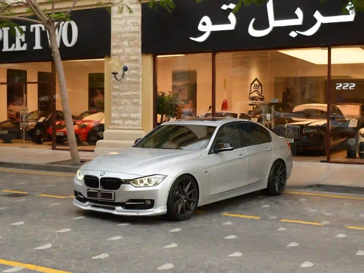 BMW 3-Series 335 i 2014