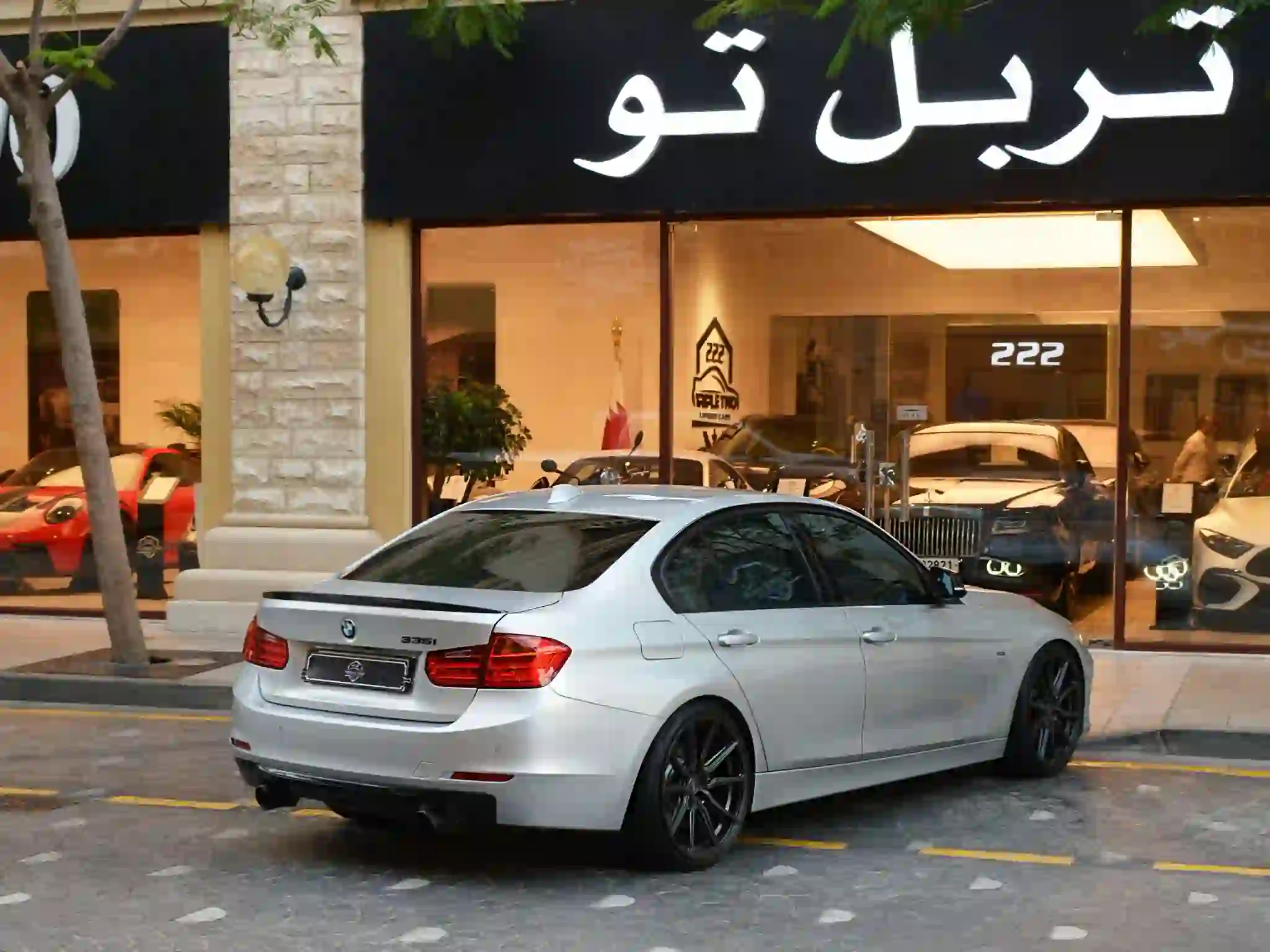 BMW 3-Series 335 i 2014 - Image 2