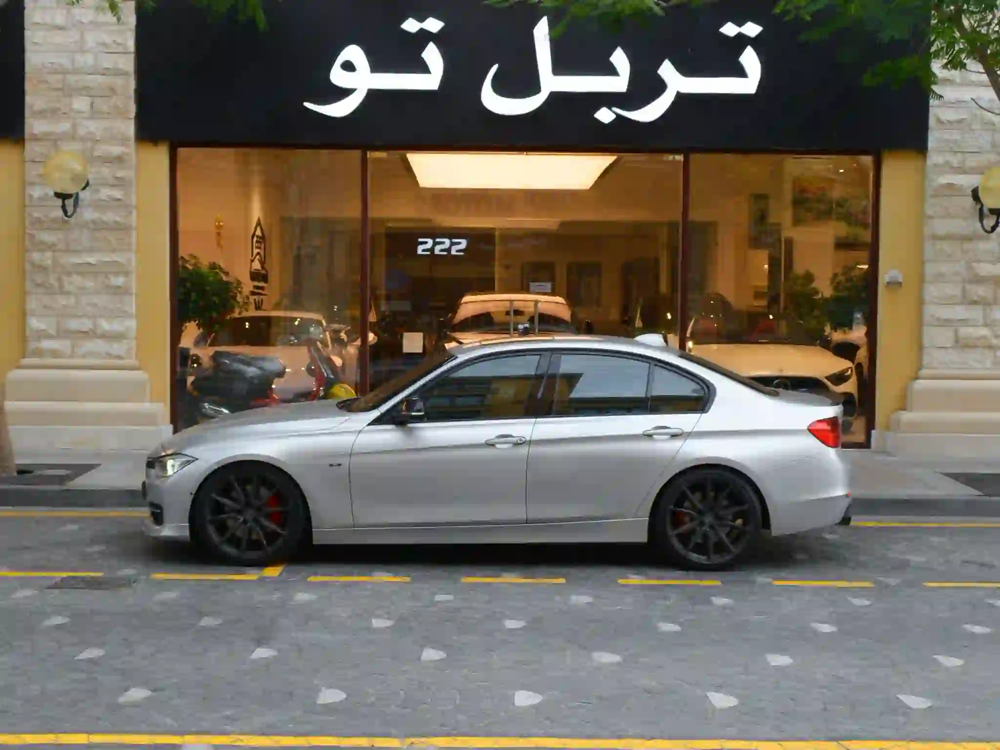 BMW 3-Series 335 i 2014 - Image 4