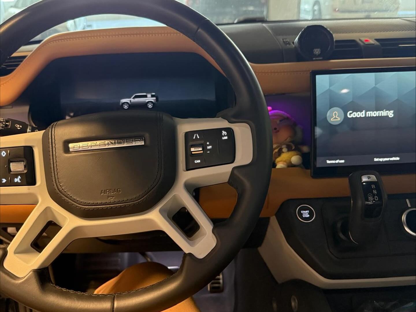 Land Rover Defender 2024 - Image 4