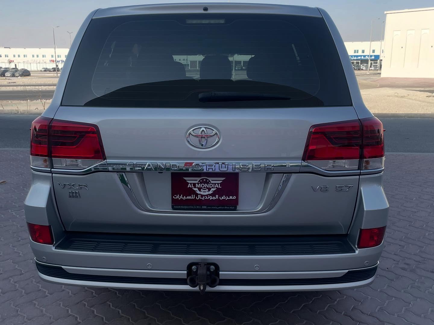 Toyota Land Cruiser VX.R 2021 - Image 2