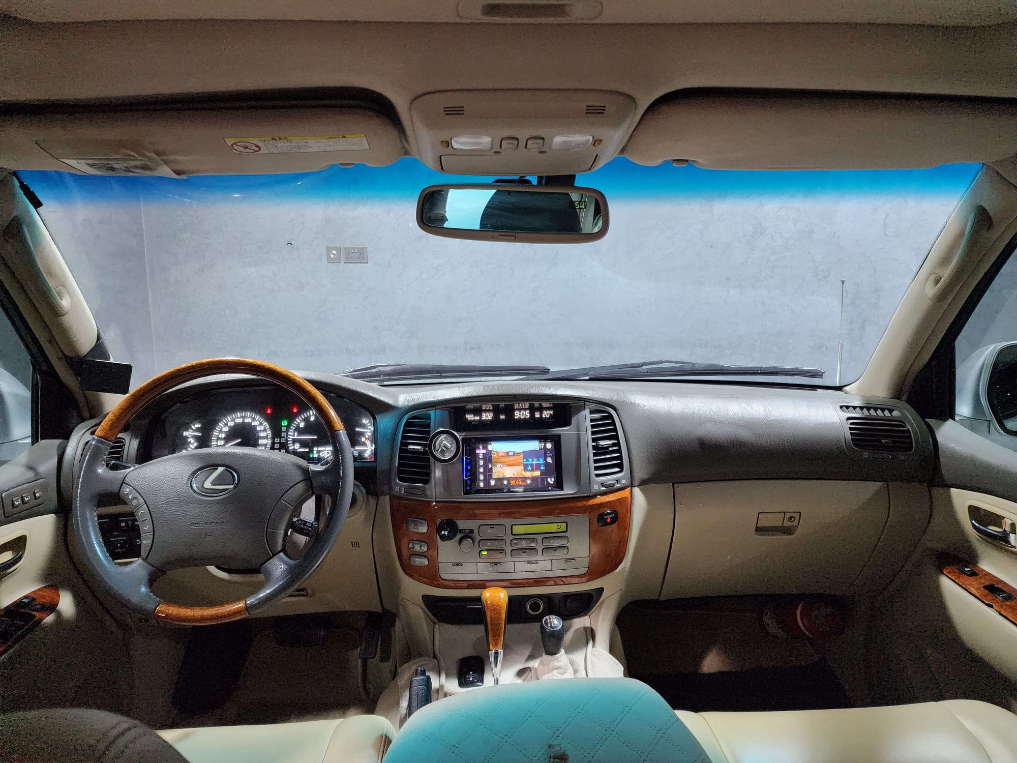 Lexus LX 470 2003 - Image 3