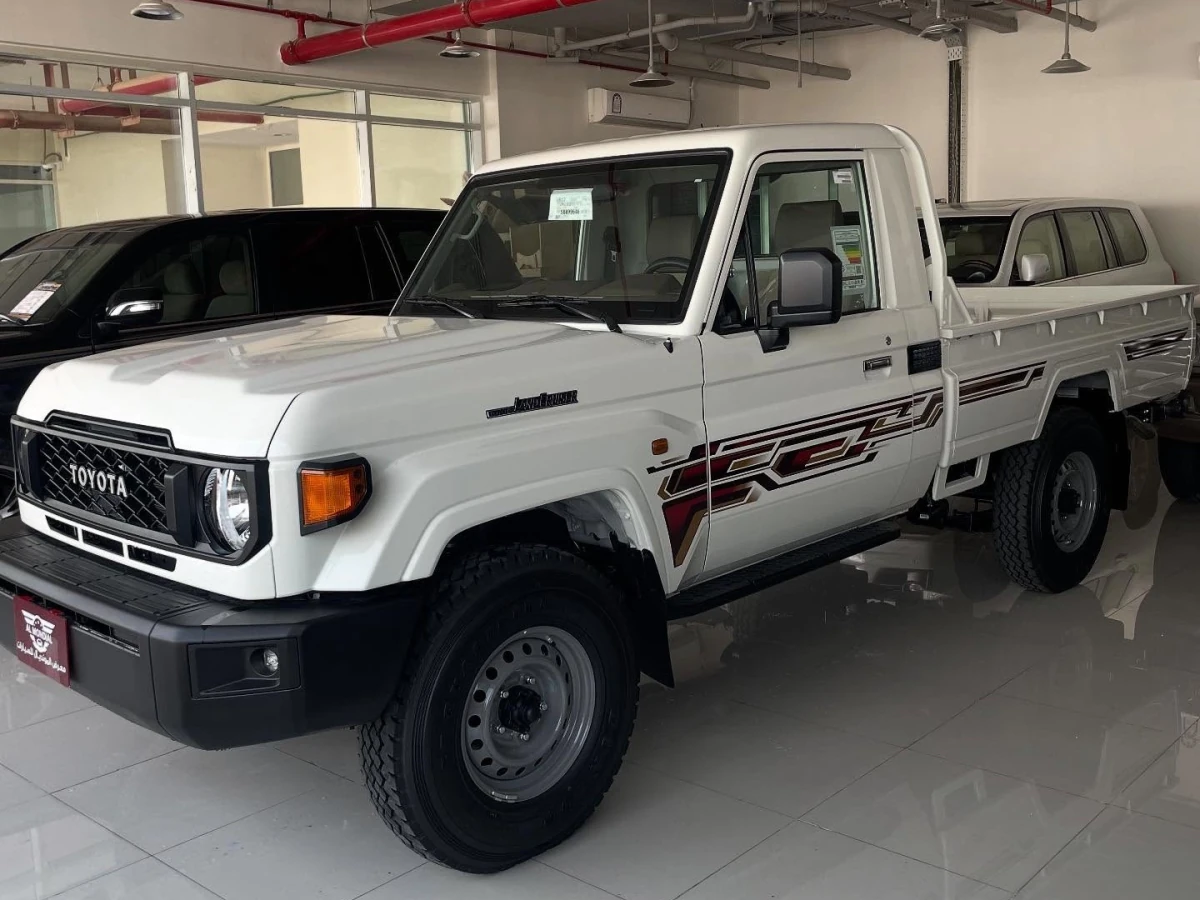 Toyota LX  2025
