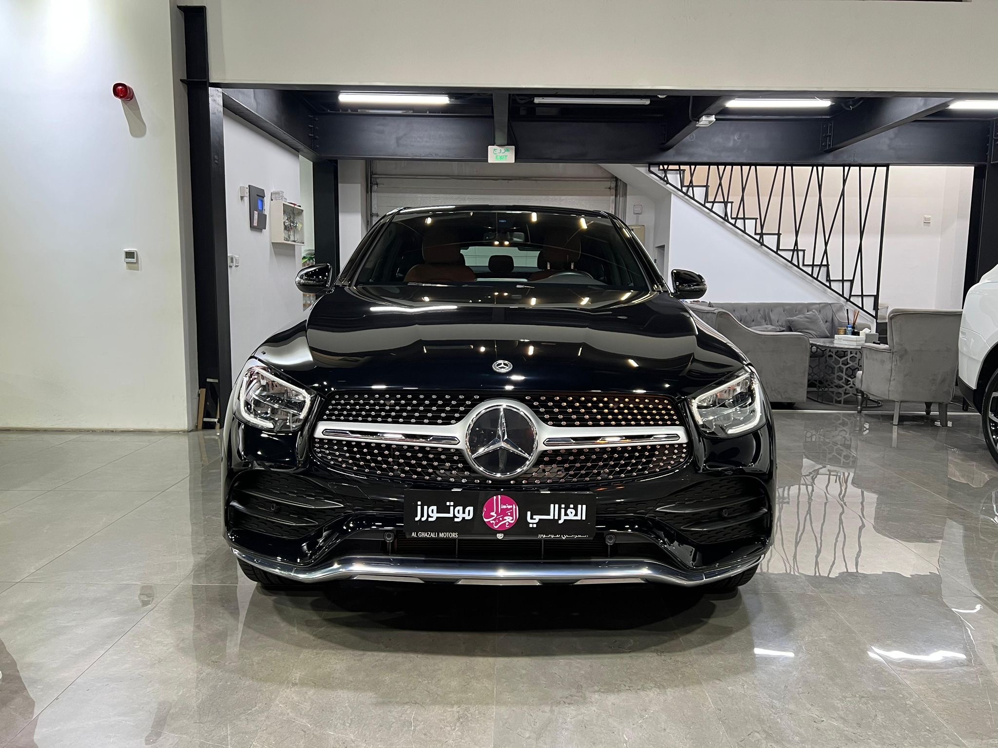 Mercedes-Benz GLC  200 2023 - Image 2