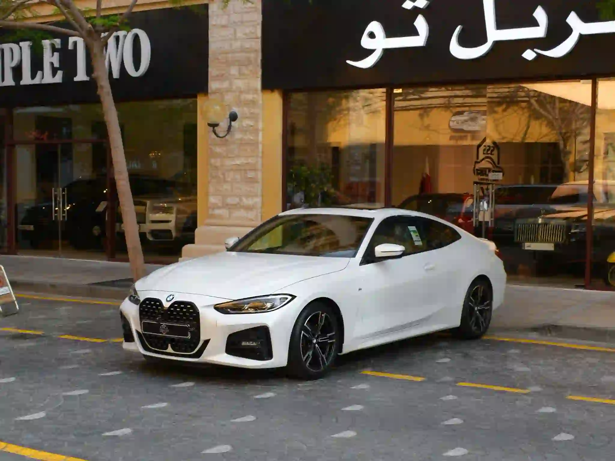 BMW 4-Series 420i 2024