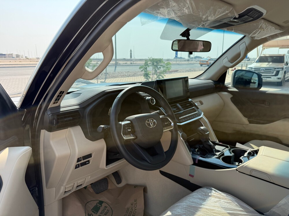 تويوتا لاند كروزر جي اكس 2025 - Image 3