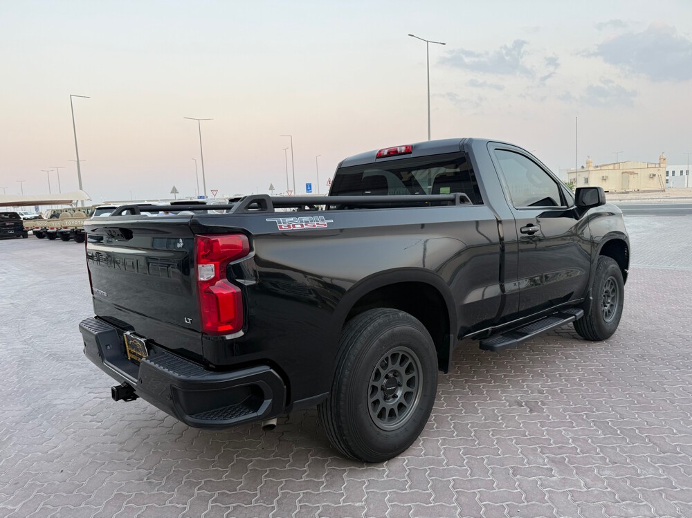 Chevrolet Silverado 2024 - Image 3