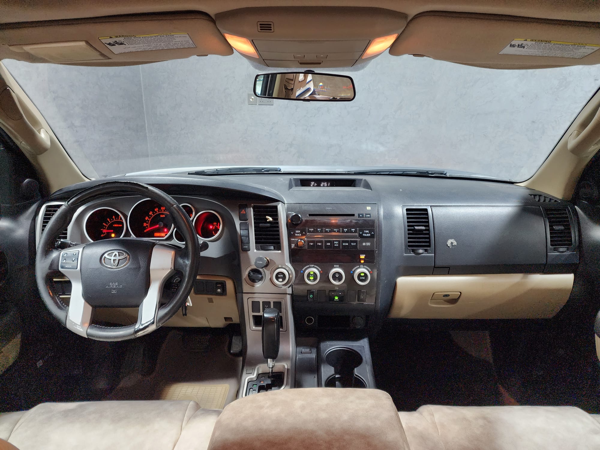 Toyota Sequoia - Image 4