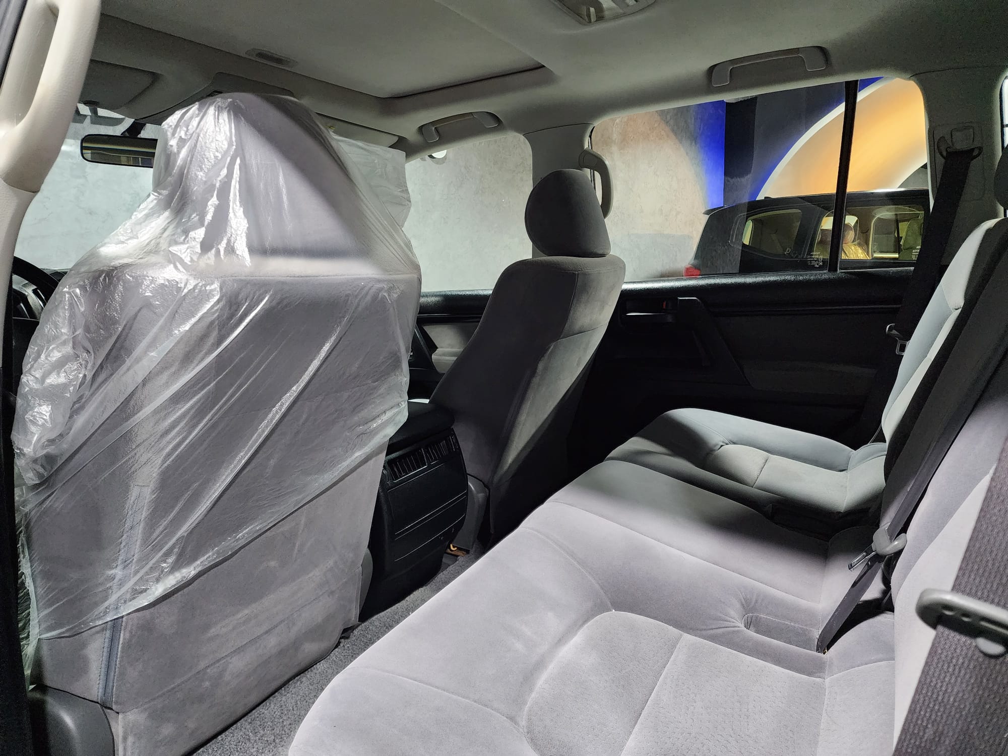 Toyota Land Cruiser G standard - Image 3