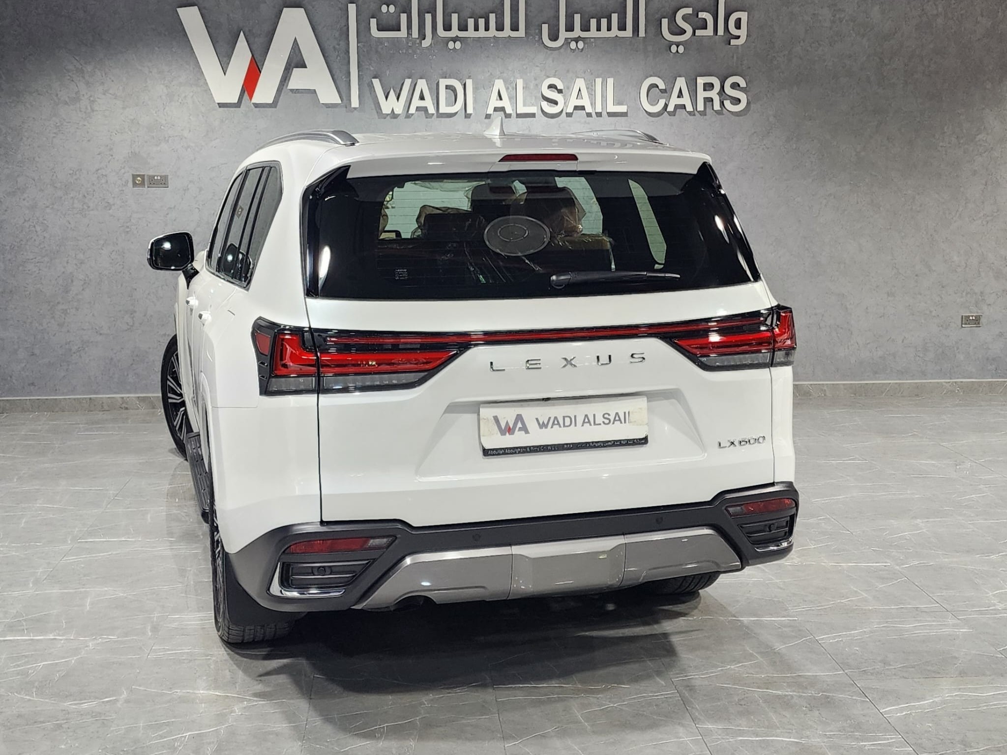 Lexus LX 600 Luxury  2022 - Image 2
