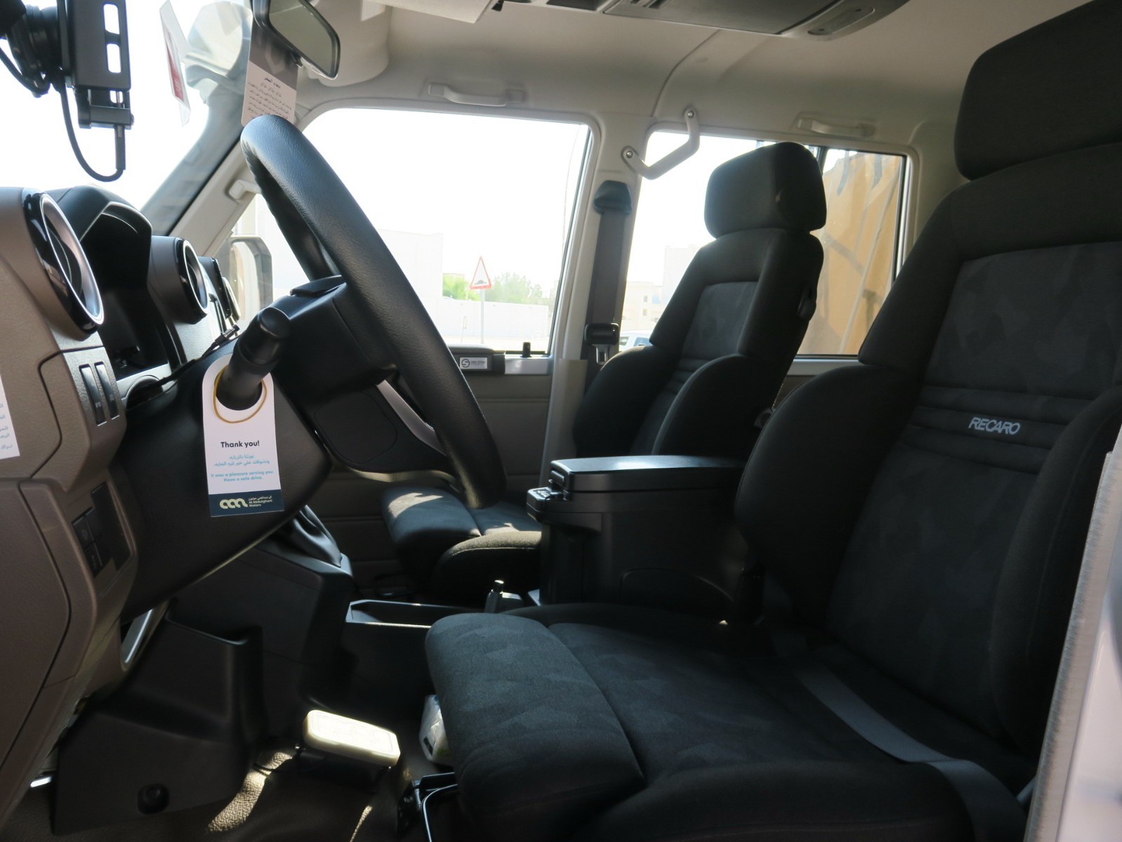 Toyota Land Cruiser LX 2024 - Image 4