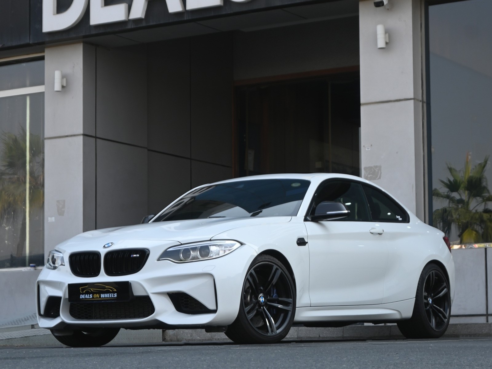 BMW M-Series 2  2016 - Image 4