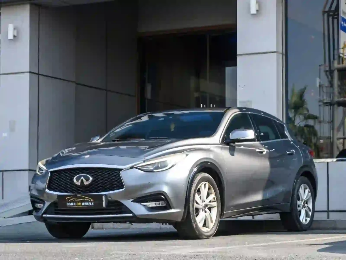 Infiniti QX30  2017