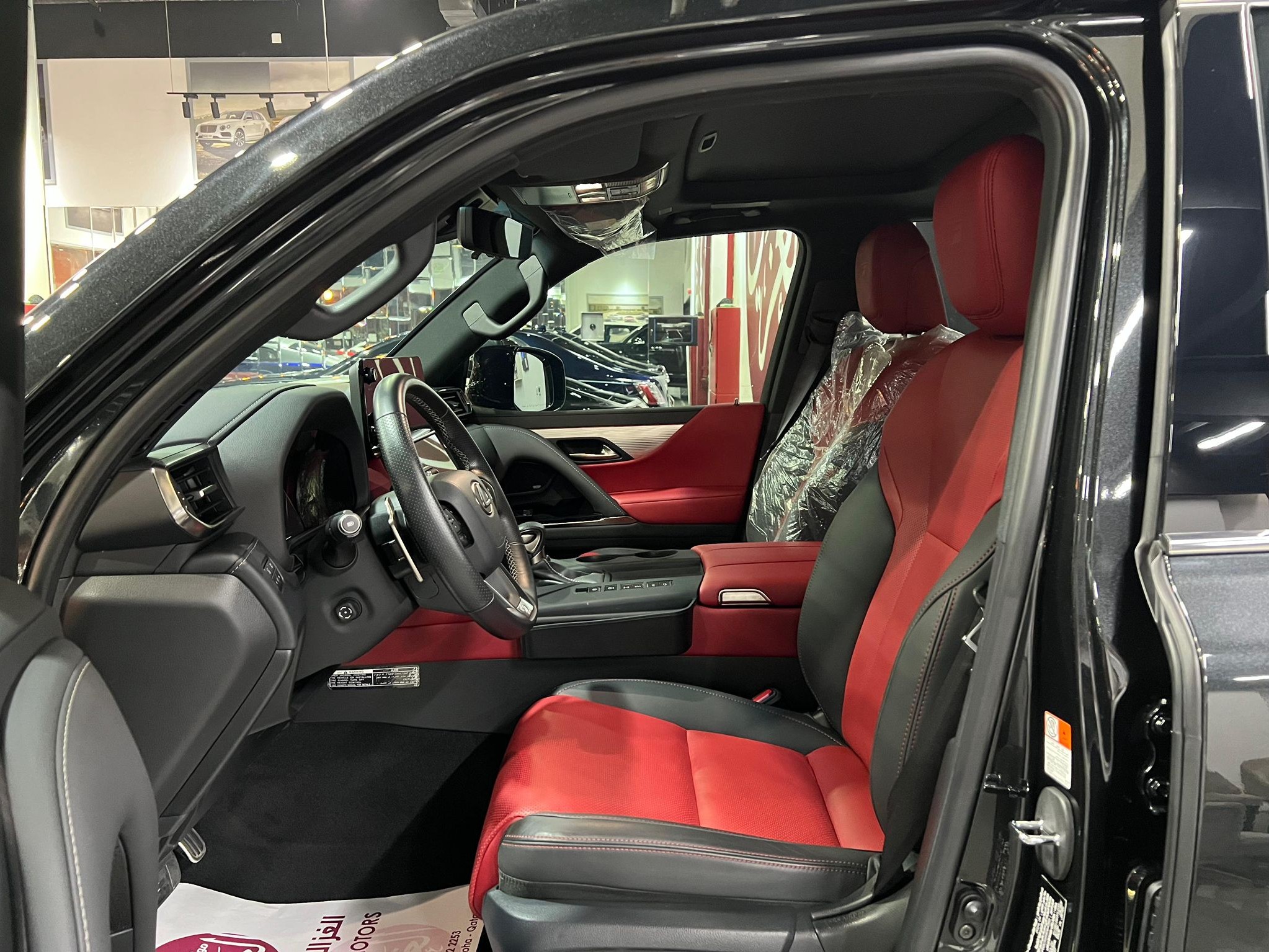 Lexus LX 600  F-Sport 2024 - Image 2