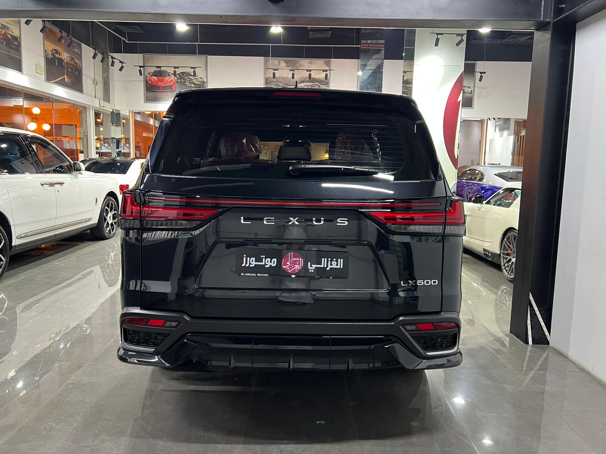 Lexus LX 600  F-Sport 2024 - Image 4