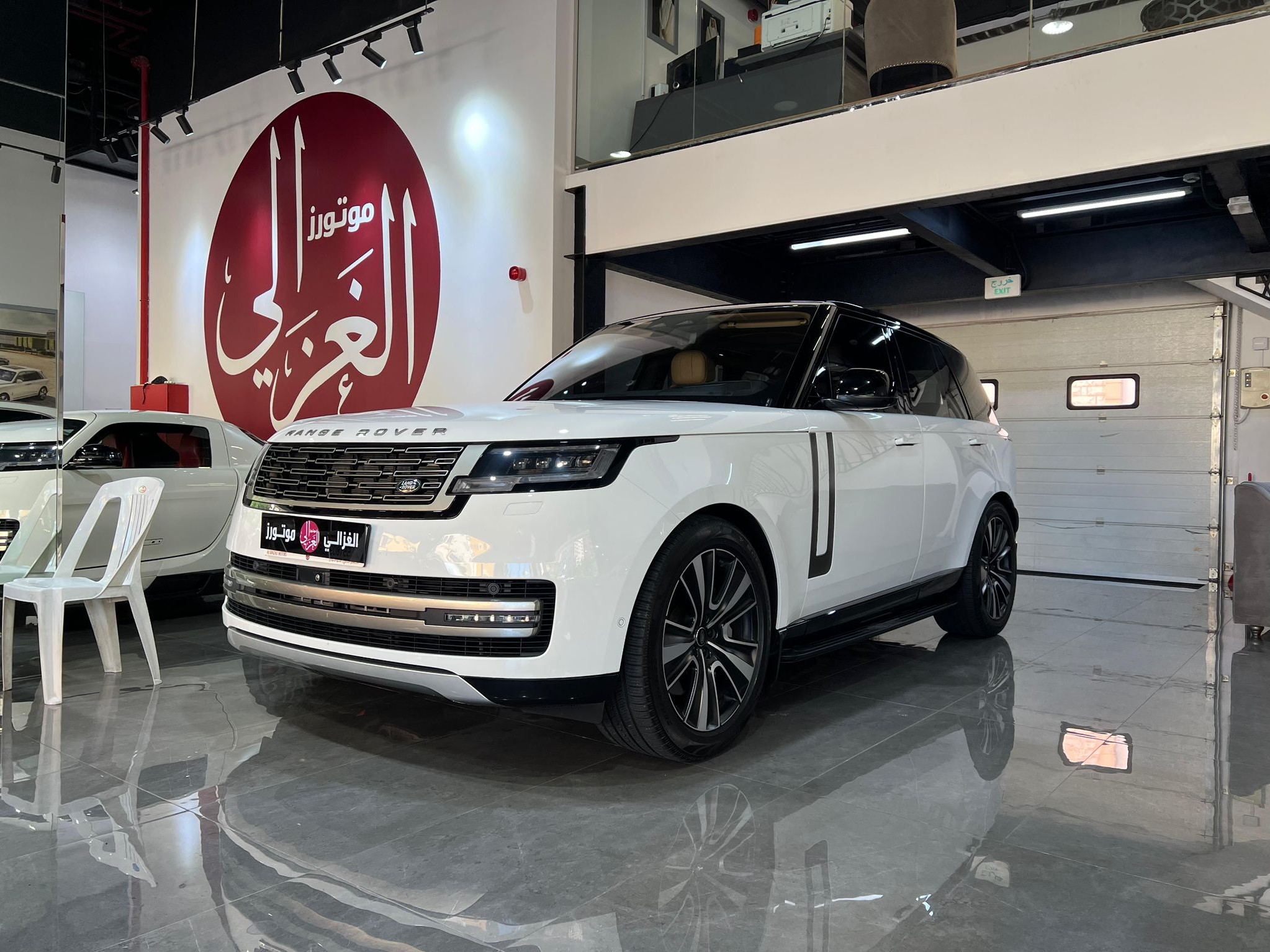 Land Rover Range Rover Vogue HSE 2022 - Image 2