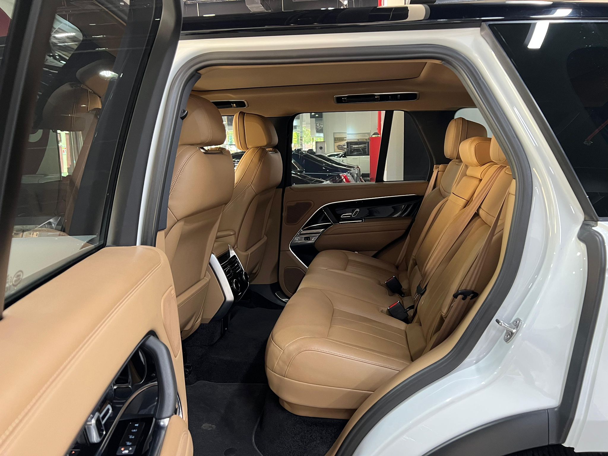 Land Rover Range Rover Vogue HSE 2022 - Image 4