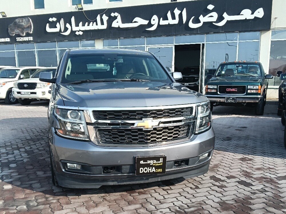 Chevrolet Suburban 2018 - Image 2