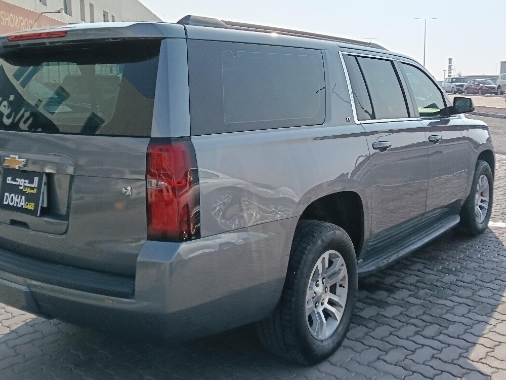Chevrolet Suburban 2018 - Image 3
