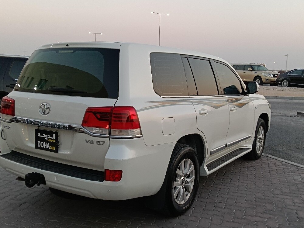 Toyota Land Cruiser VX.R 2016 - Image 2