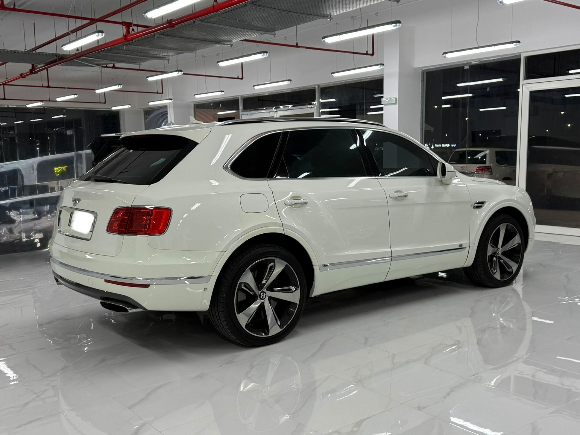 Bentley Bentayga 2017 - Image 3