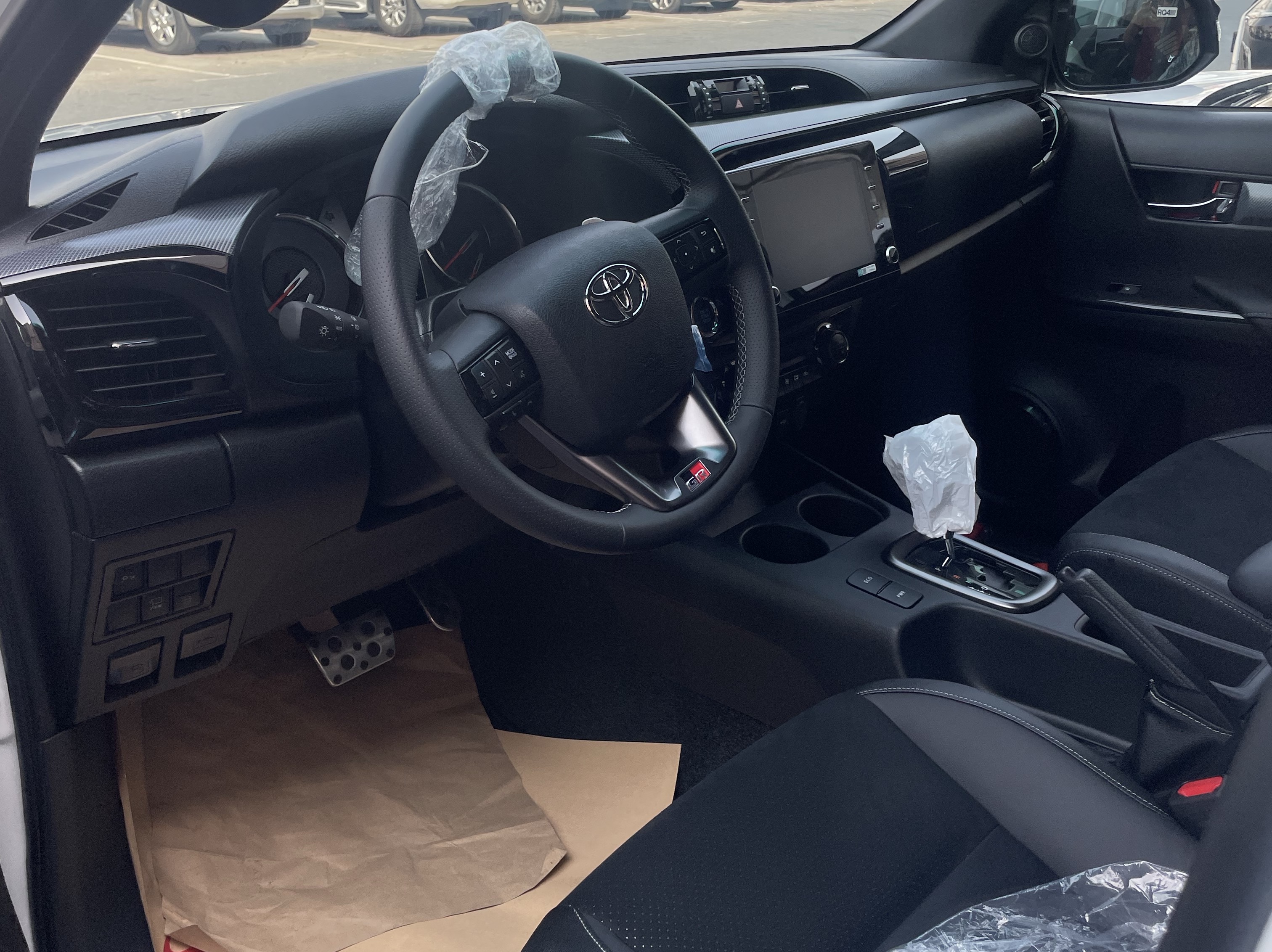 Toyota Hilux GR 2025 - Image 4