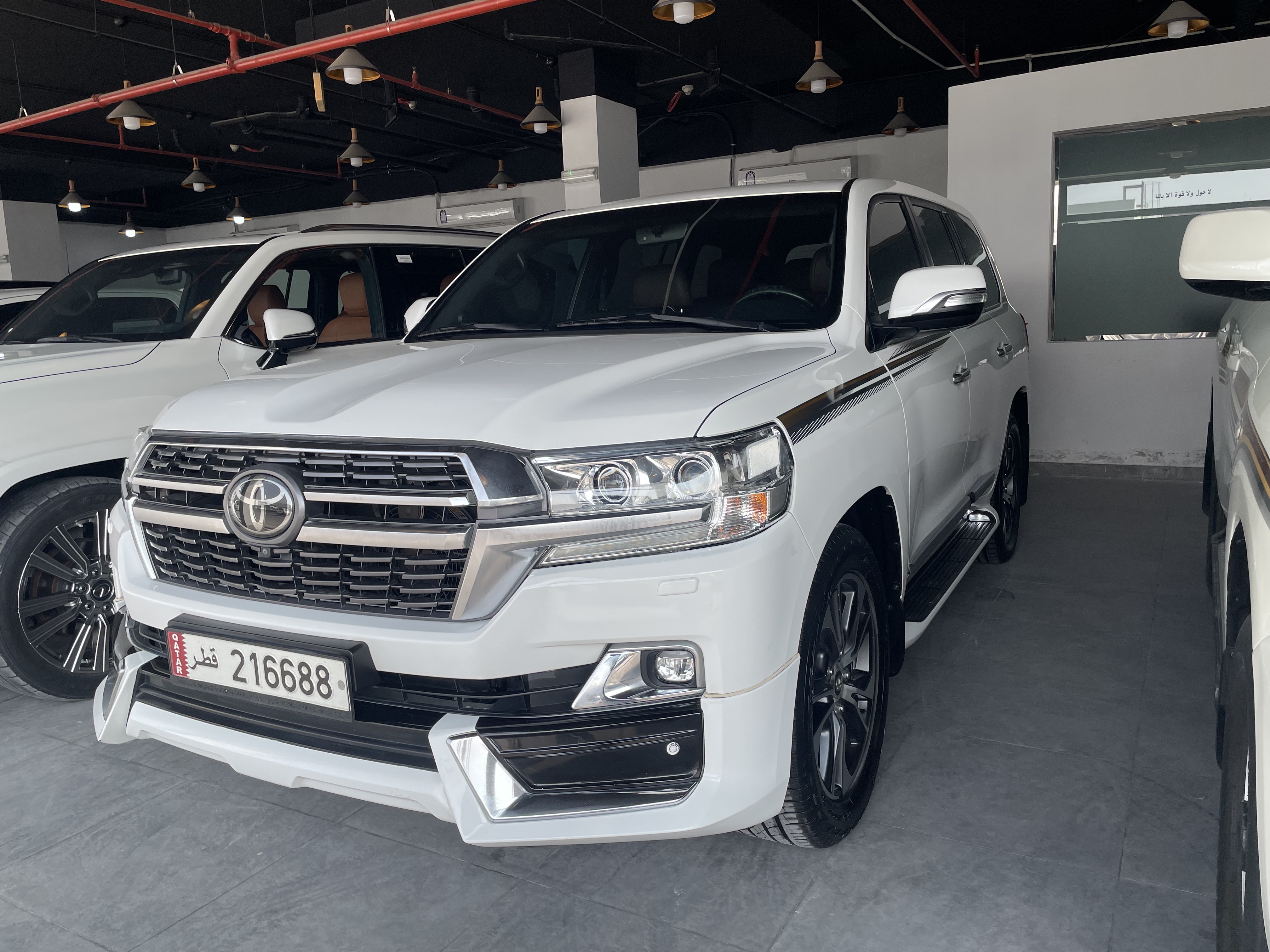Toyota Land Cruiser VXR Grand Touring 2020 - Image 1