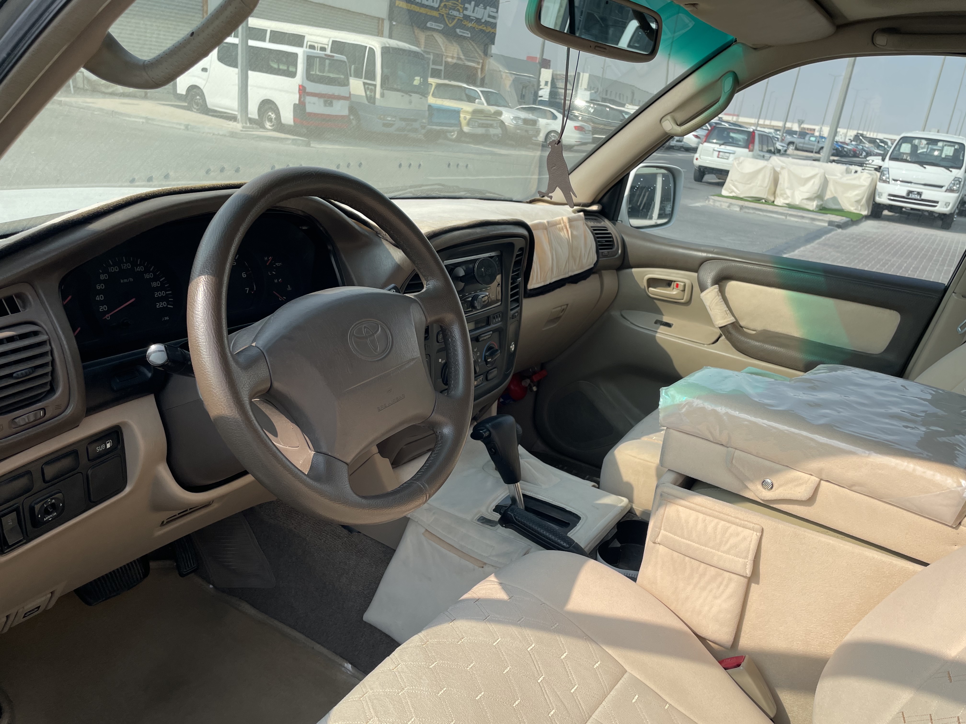 Toyota Land Cruiser GX.R 1999 - Image 4